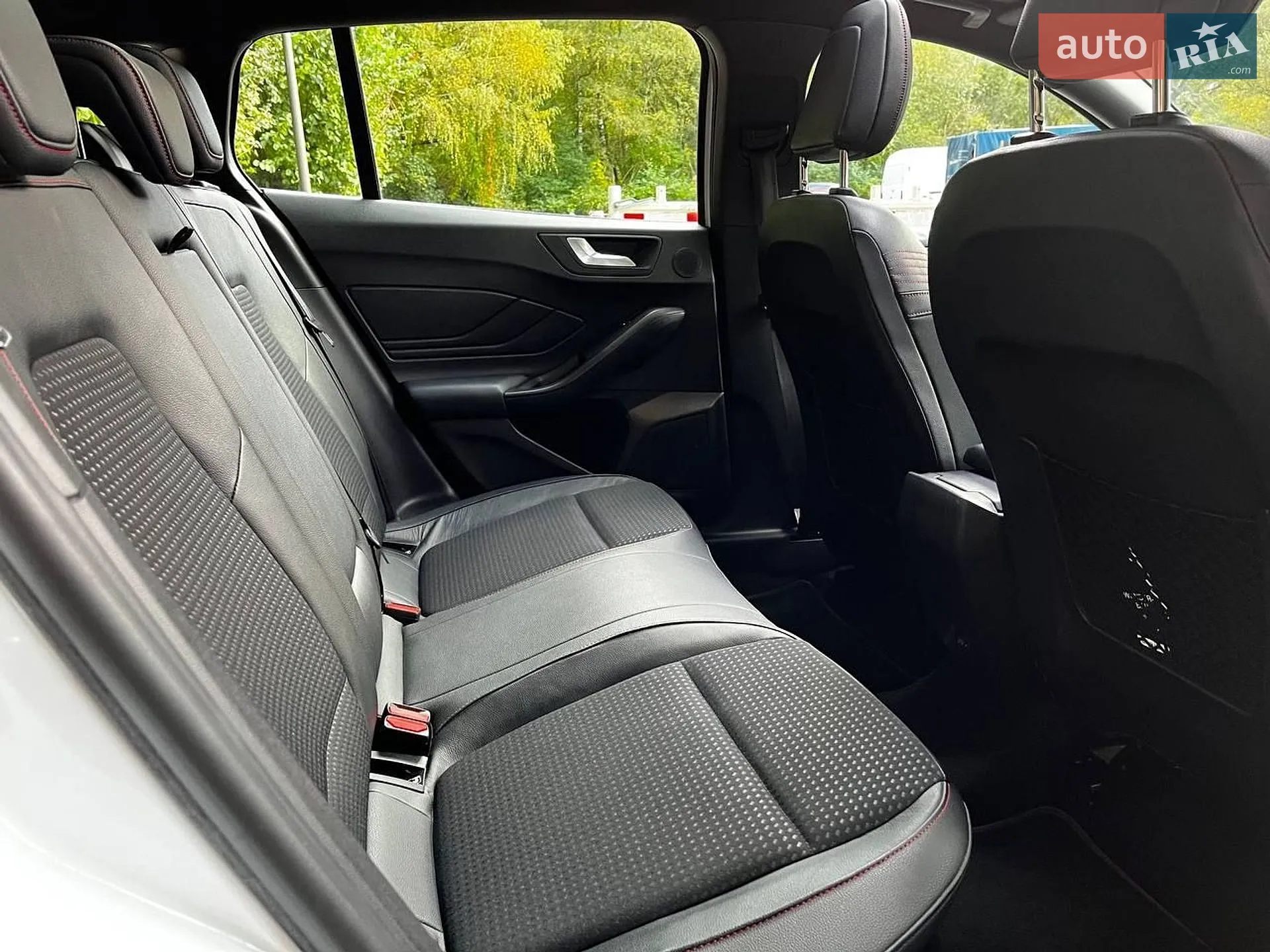 2019 Ford Focus - мініатюра 26