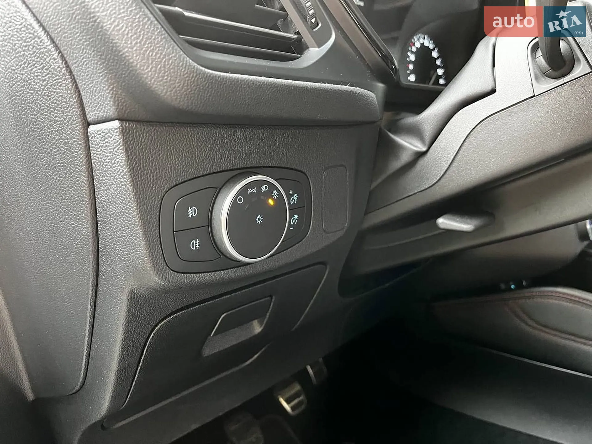 2019 Ford Focus - мініатюра 37