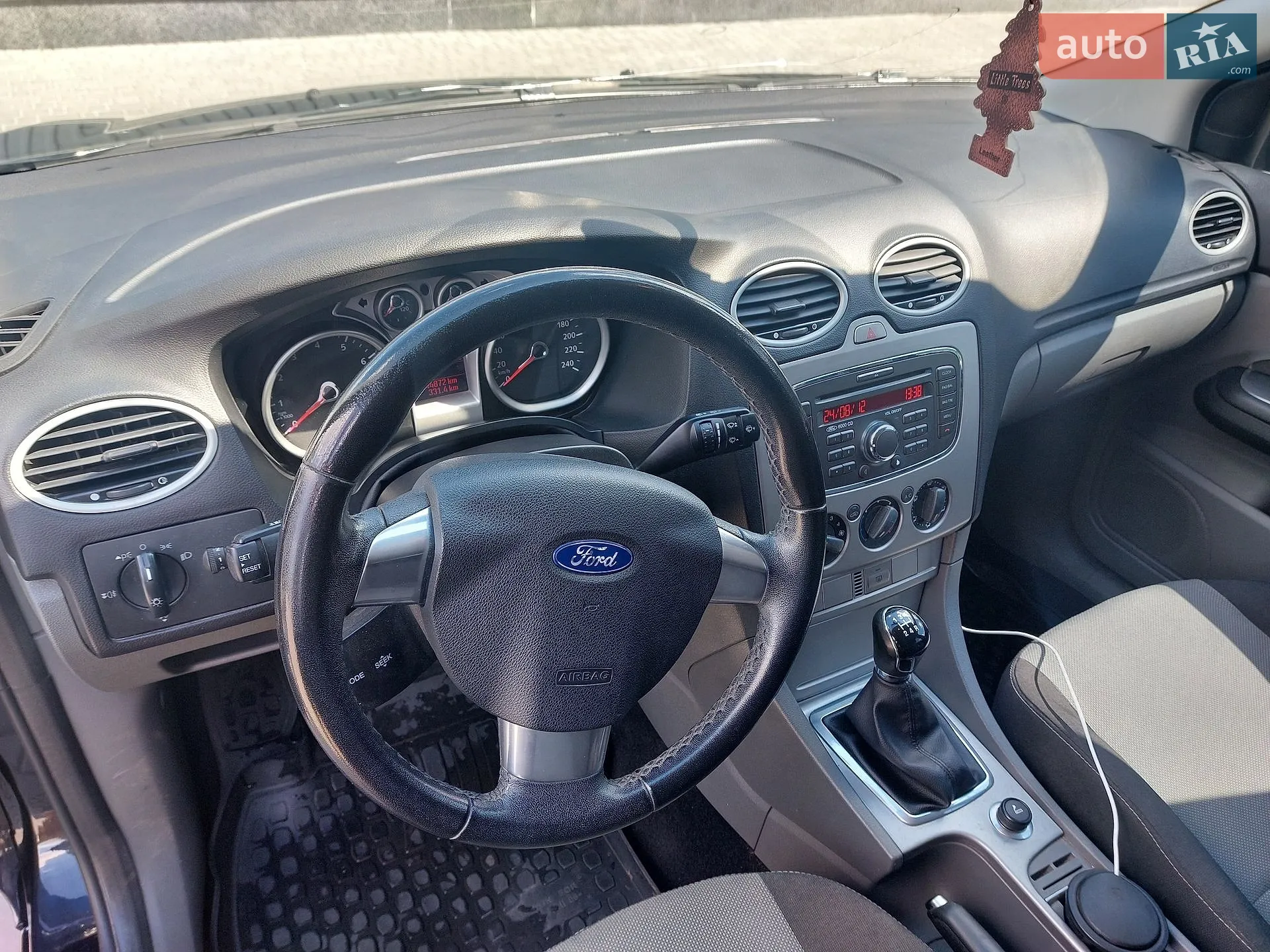 2010 Ford Focus - мініатюра 5
