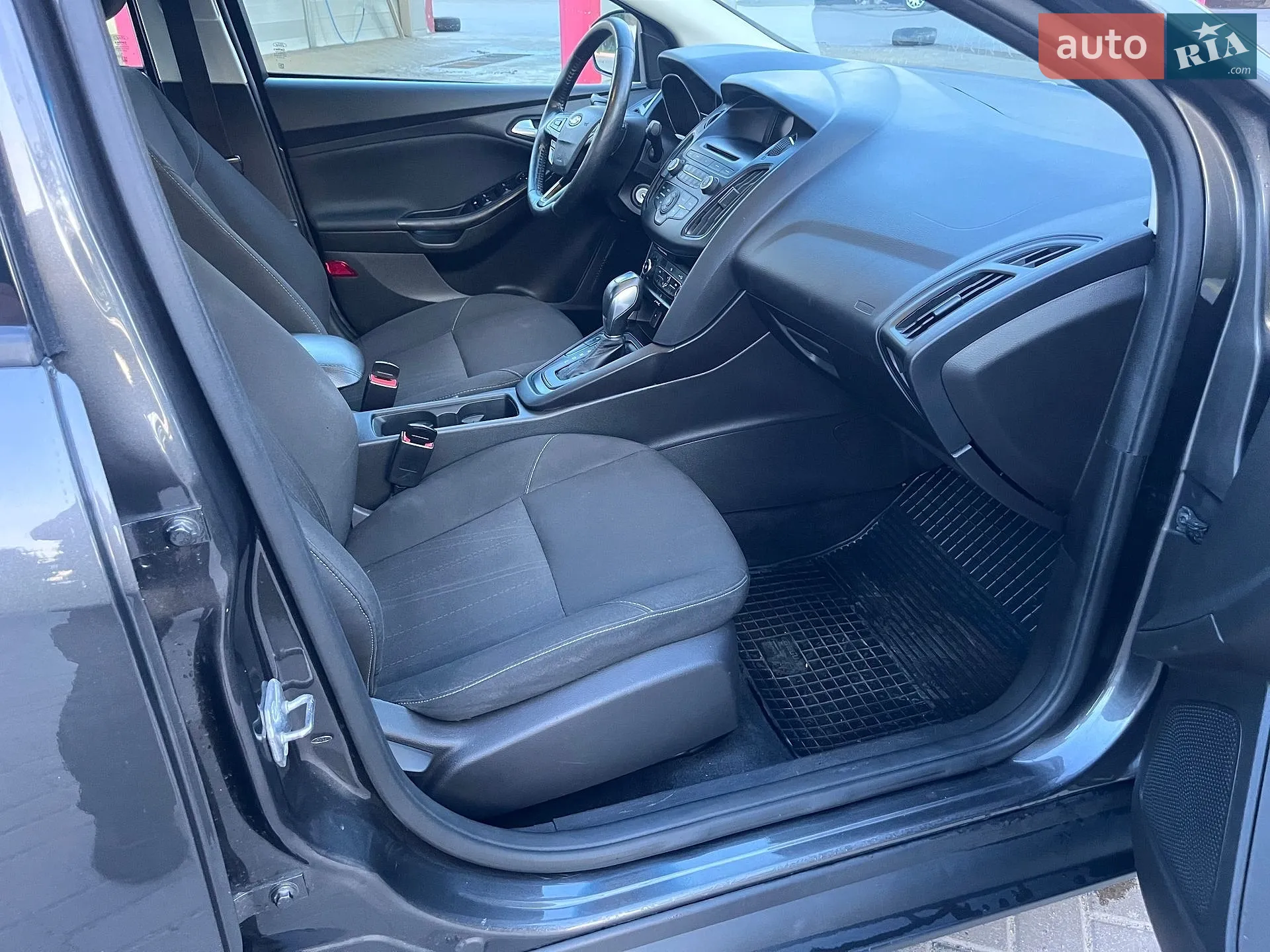 2015 Ford Focus - мініатюра 25