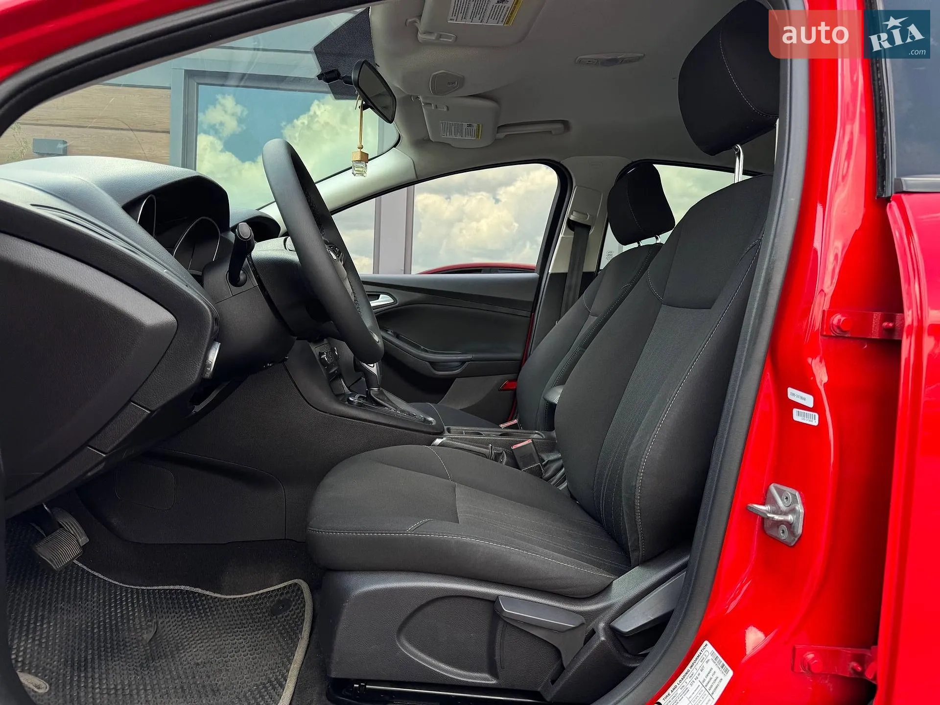 2017 Ford Focus - мініатюра 25