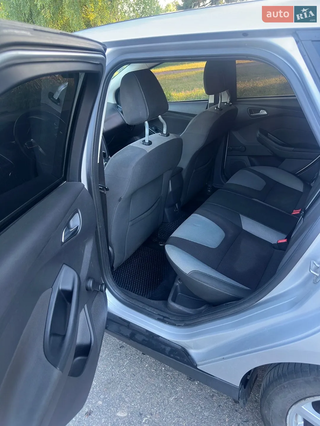 2011 Ford Focus - мініатюра 10