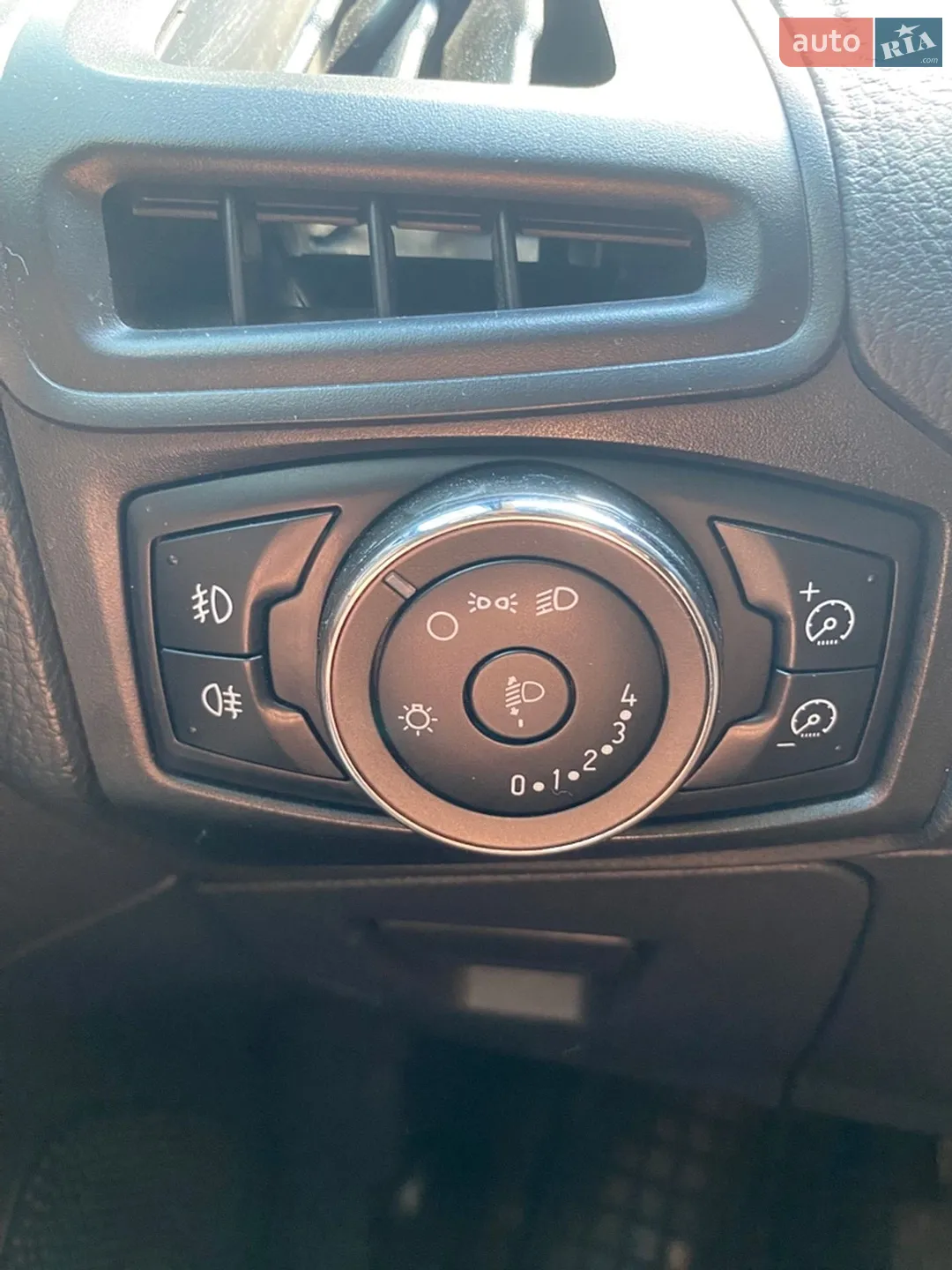 2012 Ford Focus - мініатюра 14