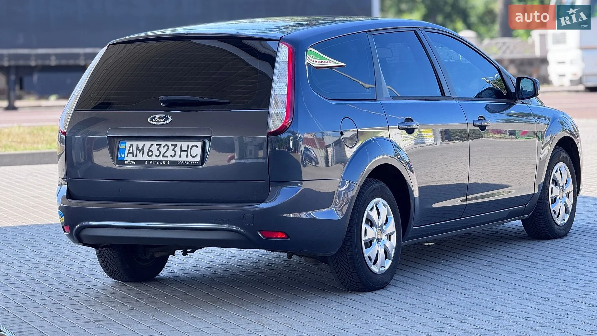 2010 Ford Focus - мініатюра 10