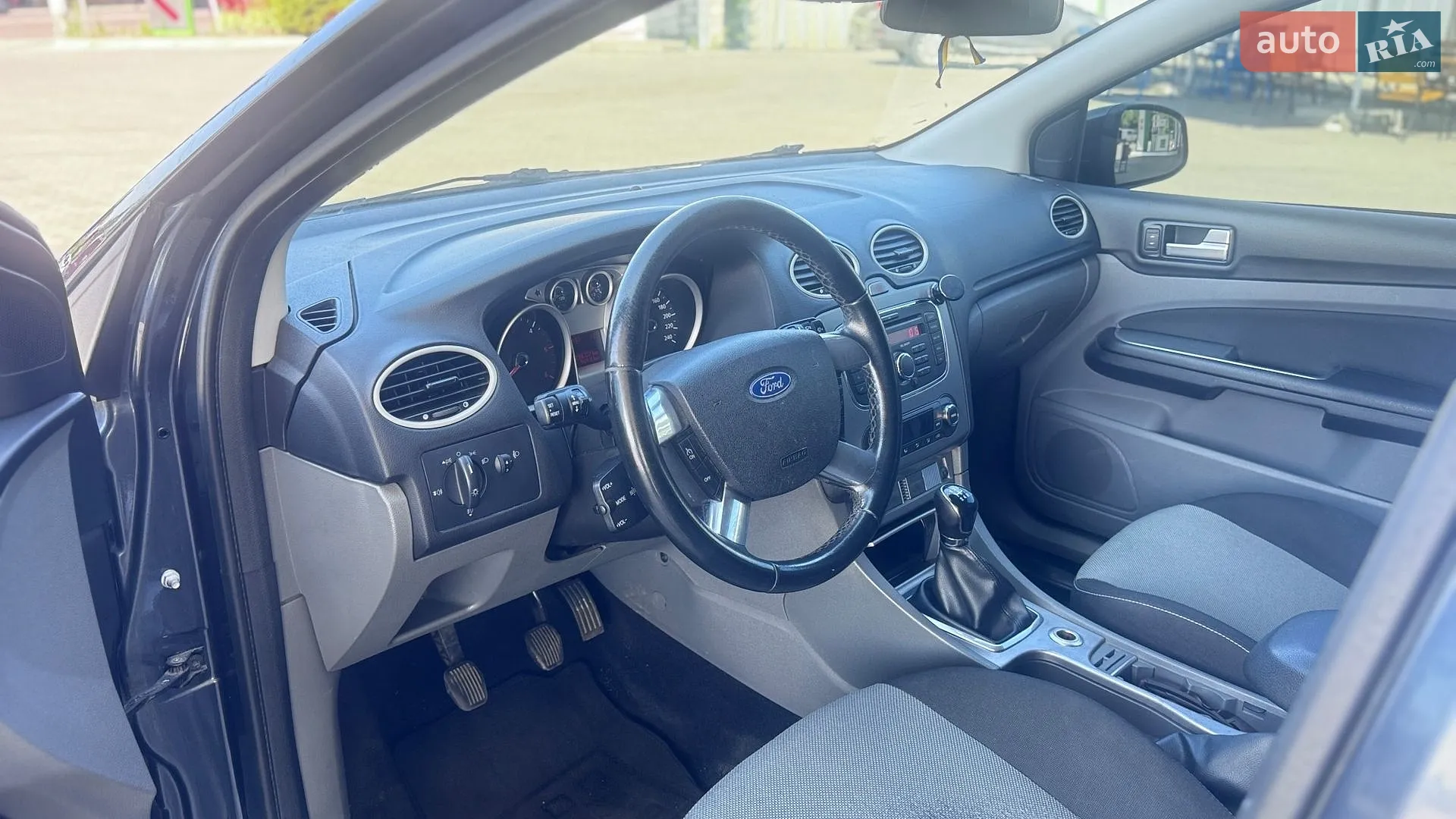 2010 Ford Focus - мініатюра 30