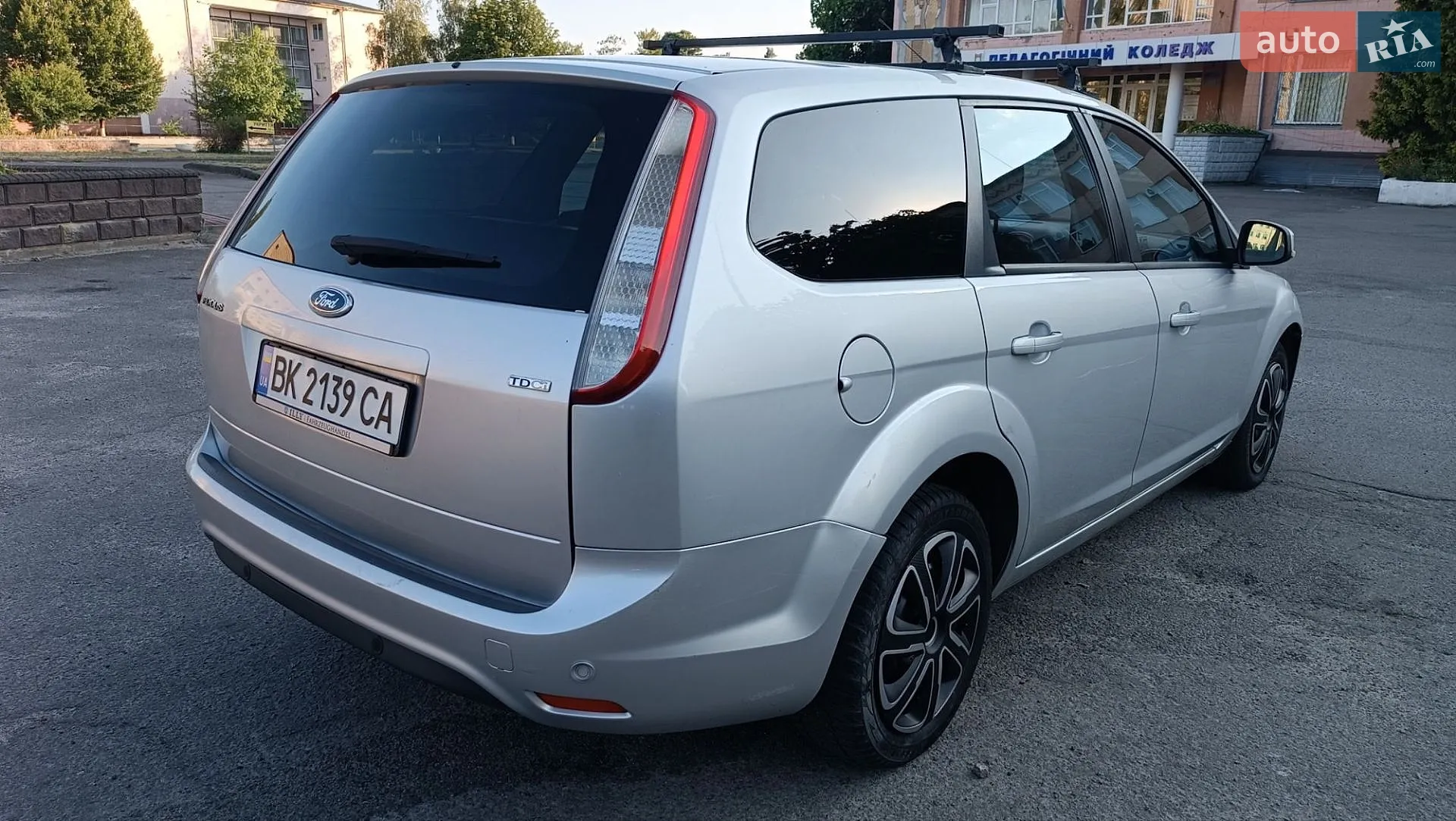 2010 Ford Focus - мініатюра 17