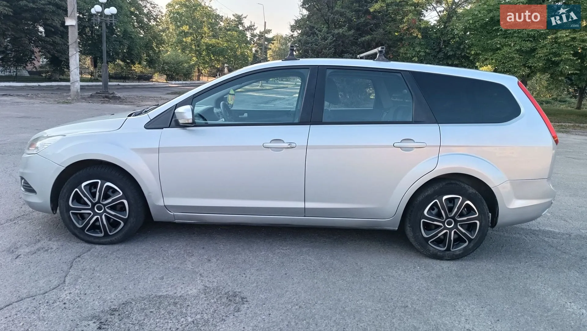 2010 Ford Focus - мініатюра 23