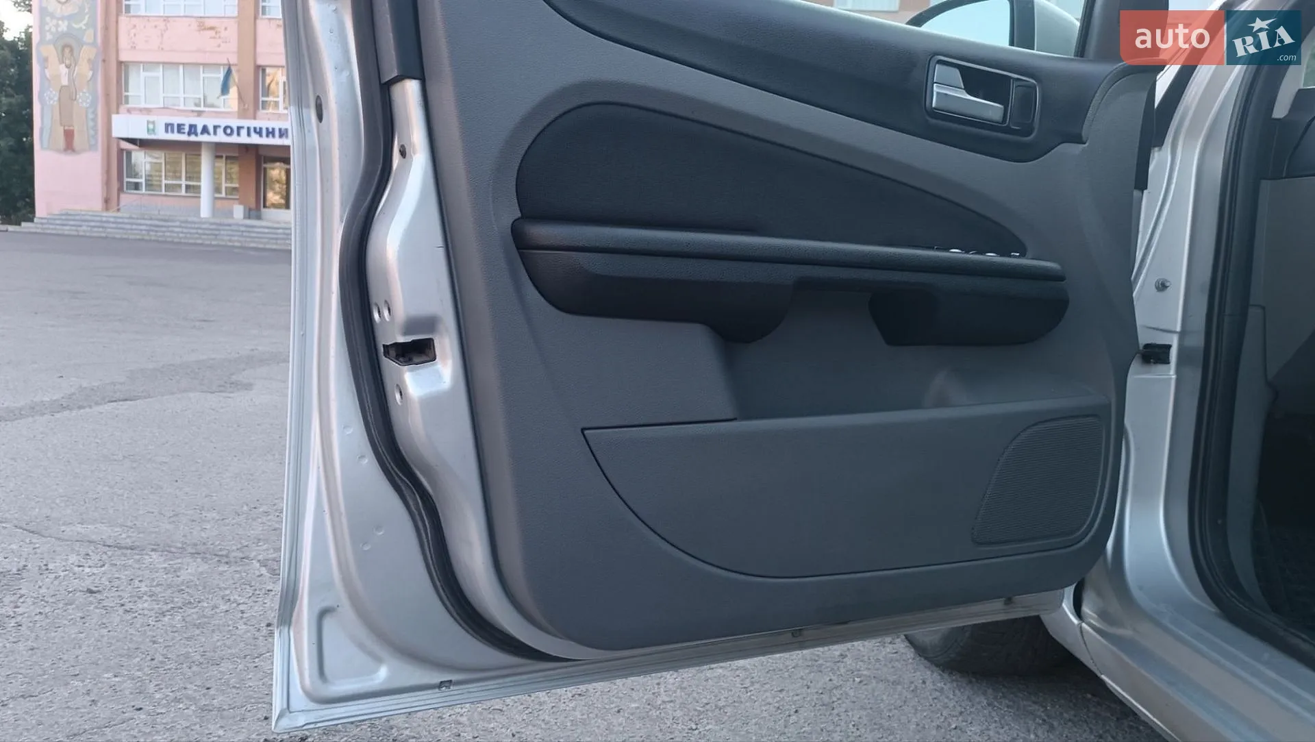2010 Ford Focus - мініатюра 41