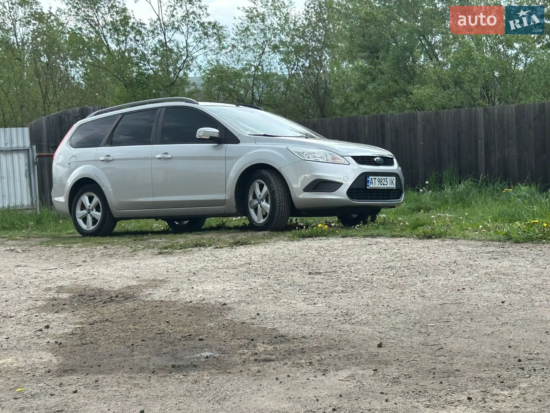 2010 Ford Focus - мініатюра 9
