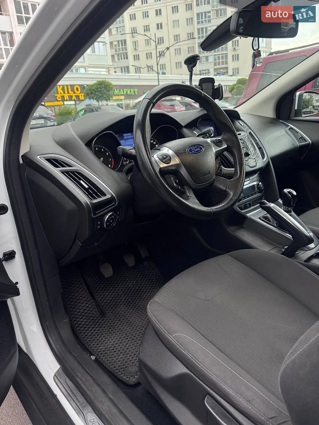 2011 Ford Focus - мініатюра 14