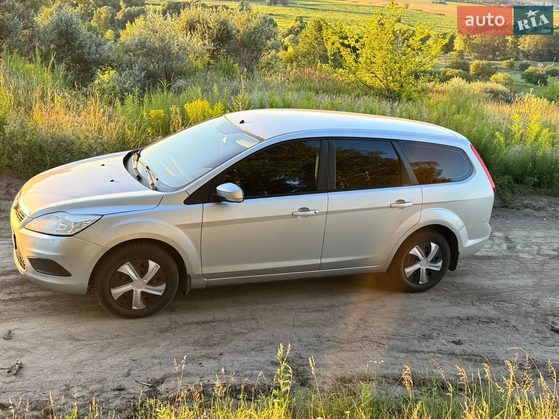 2010 Ford Focus - мініатюра 4