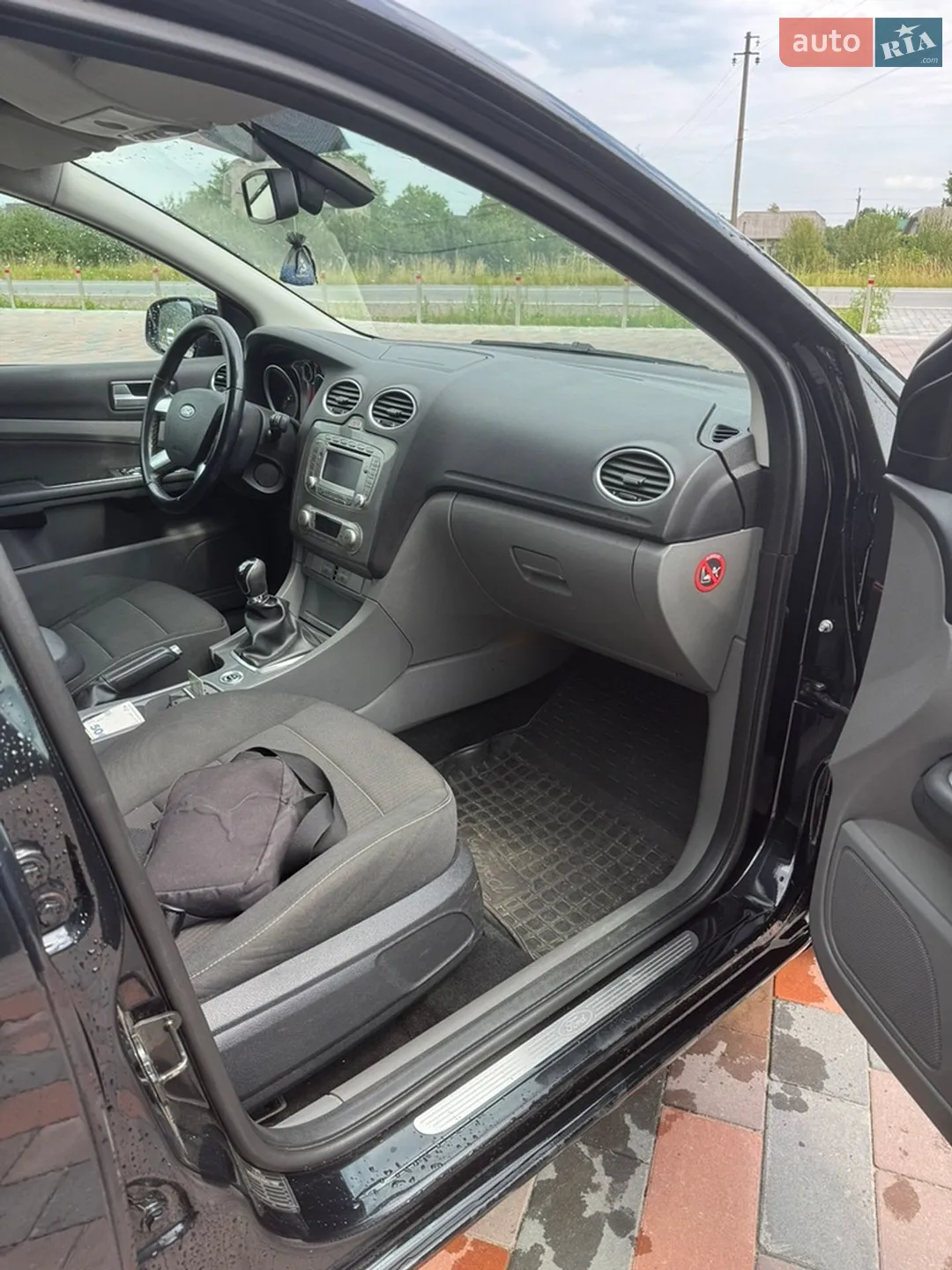 2010 Ford Focus - мініатюра 15