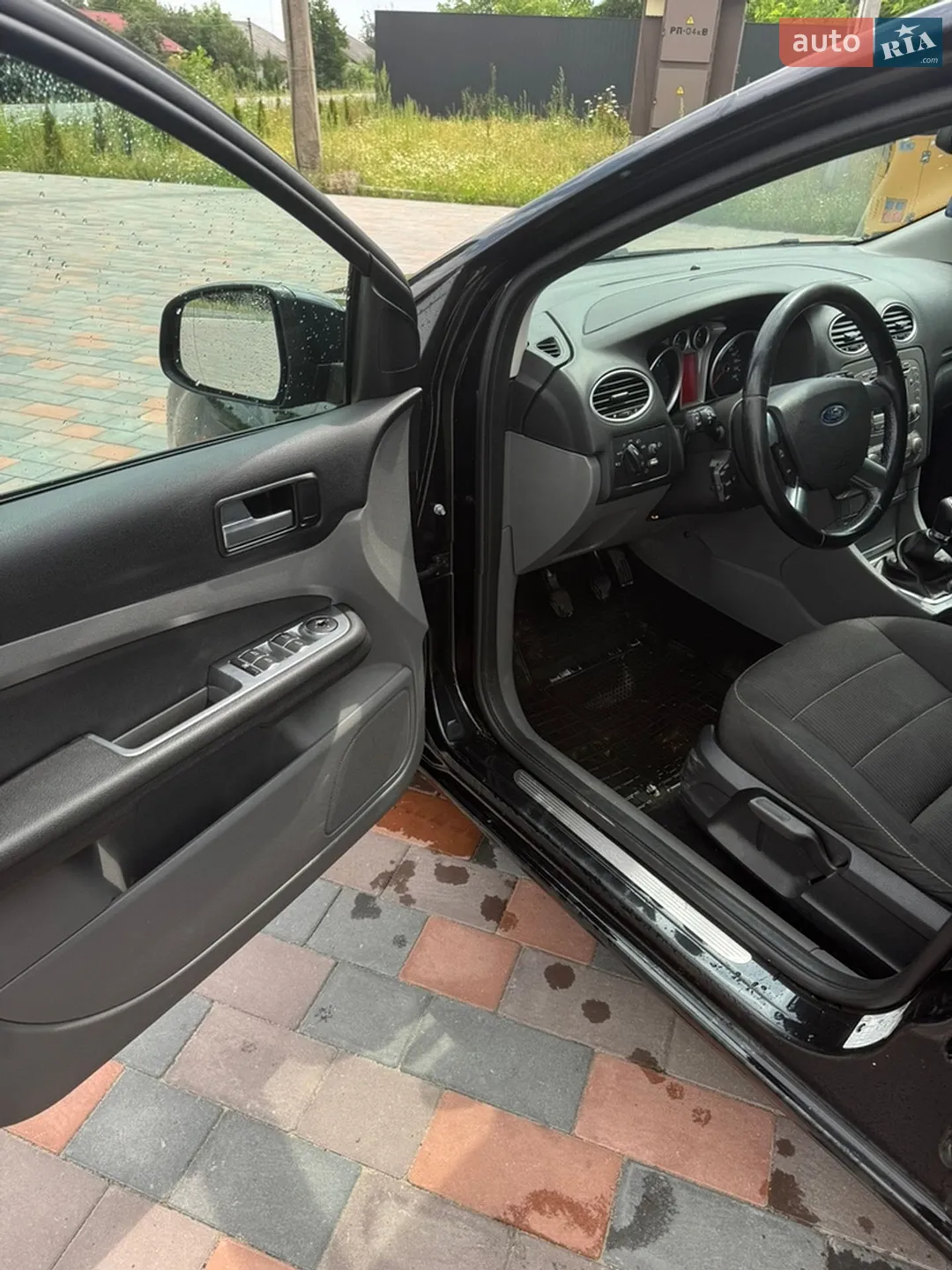 2010 Ford Focus - мініатюра 20