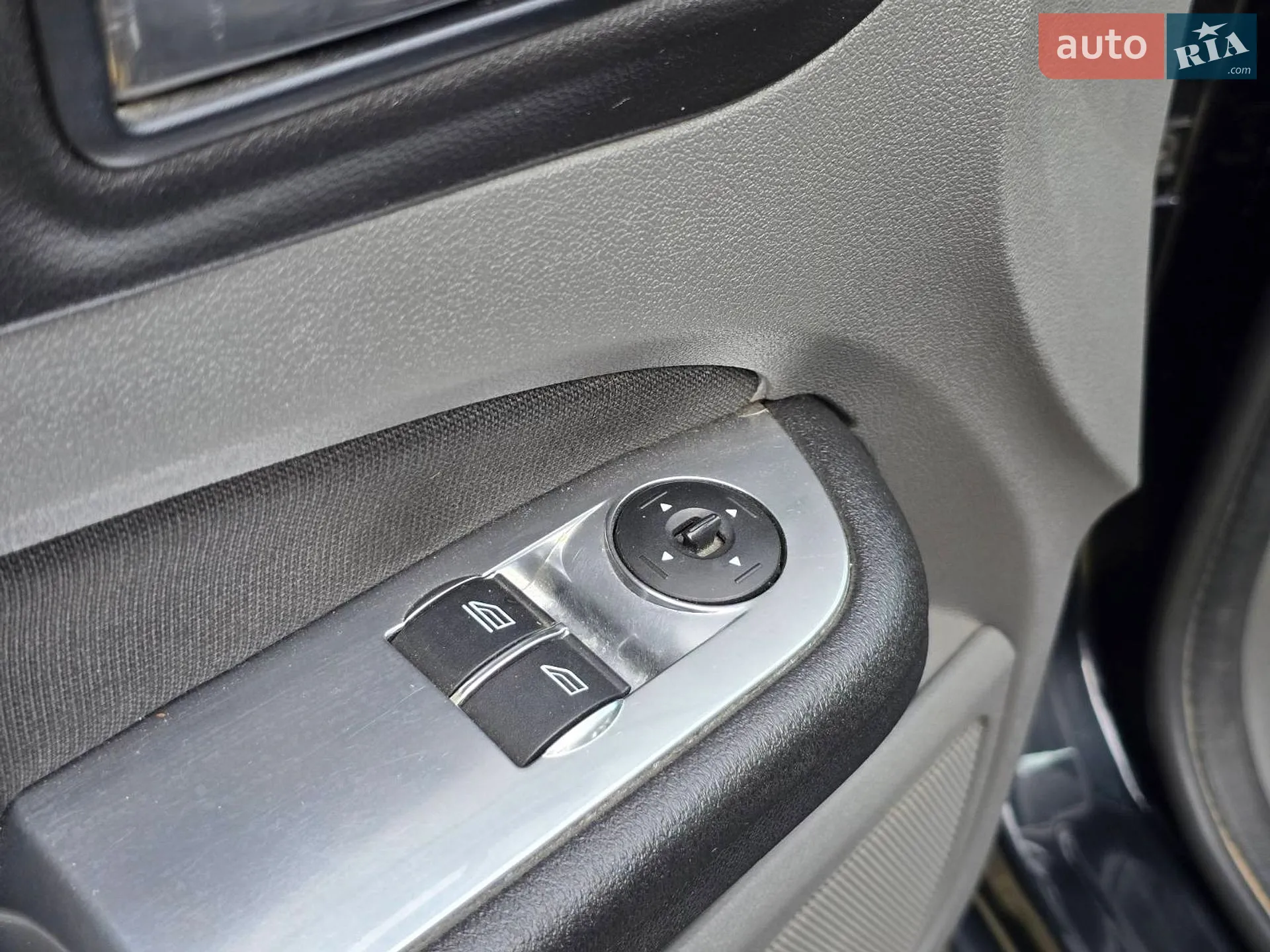 2010 Ford Focus - мініатюра 19
