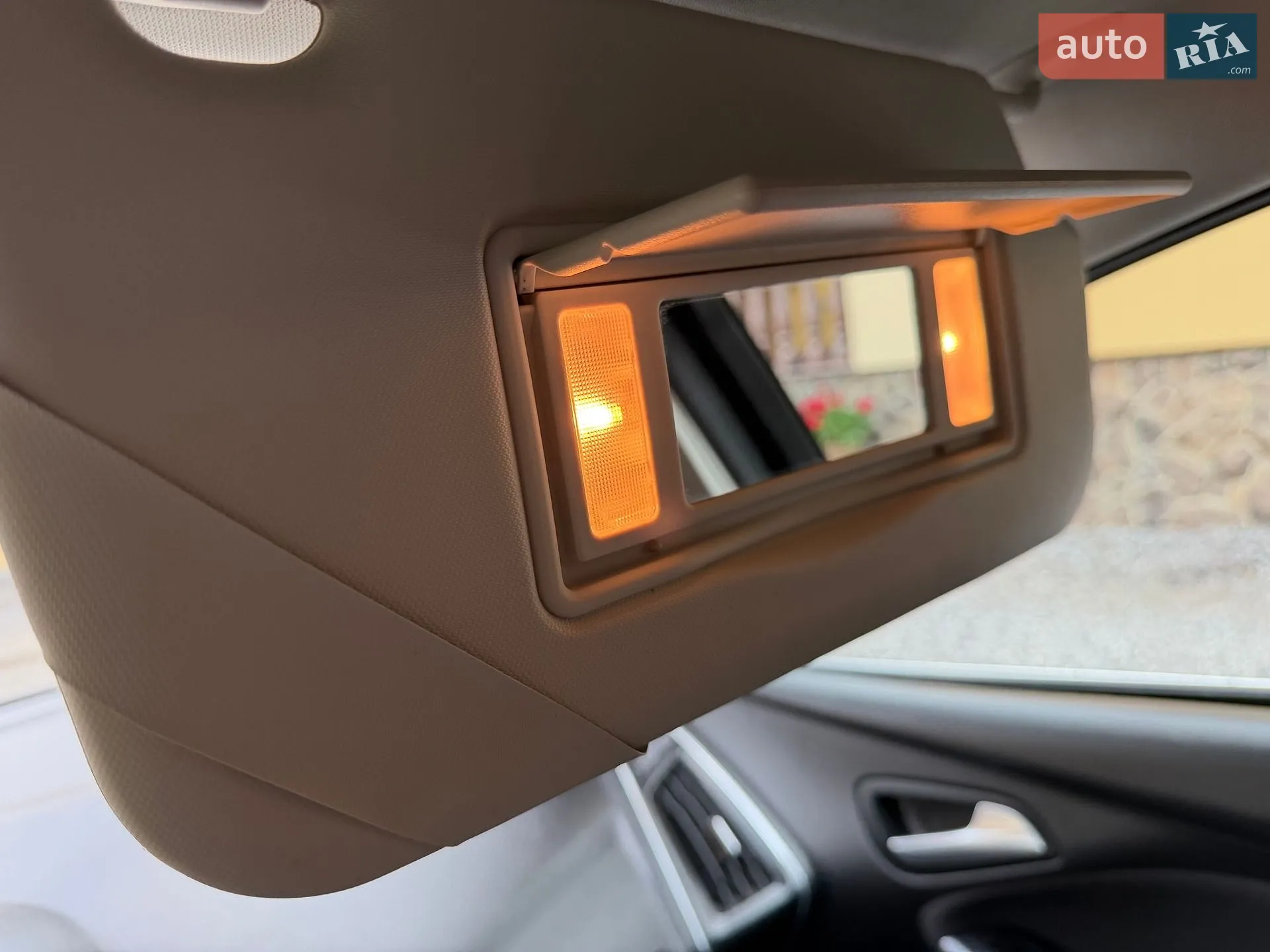 2013 Ford Focus - мініатюра 102