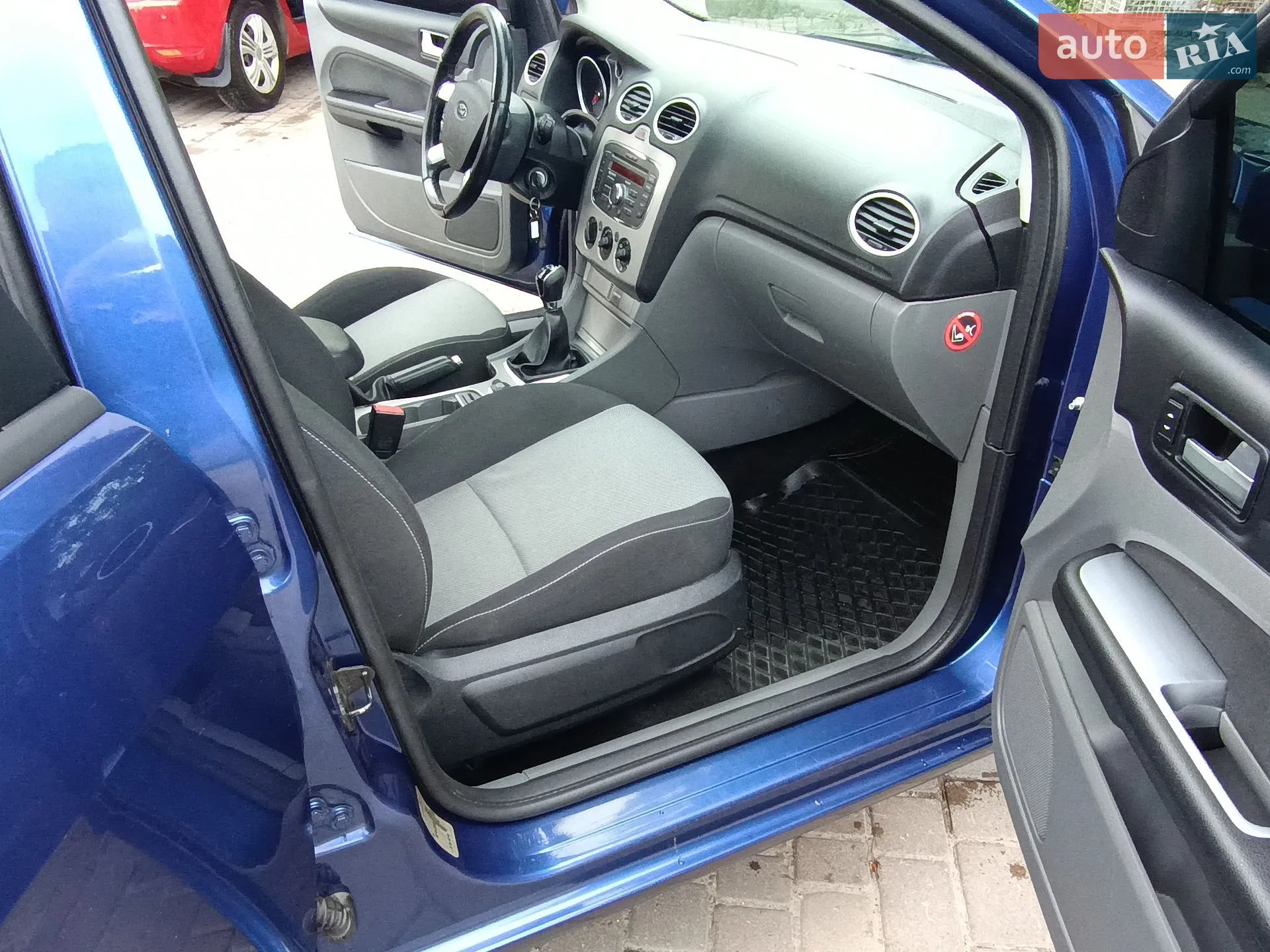 2010 Ford Focus - мініатюра 16
