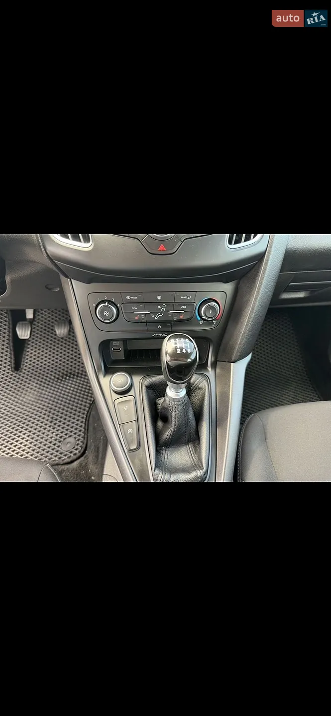 2015 Ford Focus - мініатюра 17