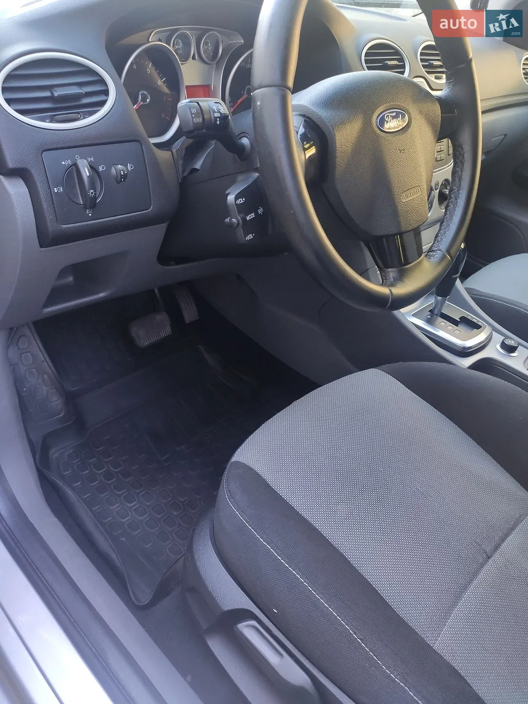 2011 Ford Focus - мініатюра 21
