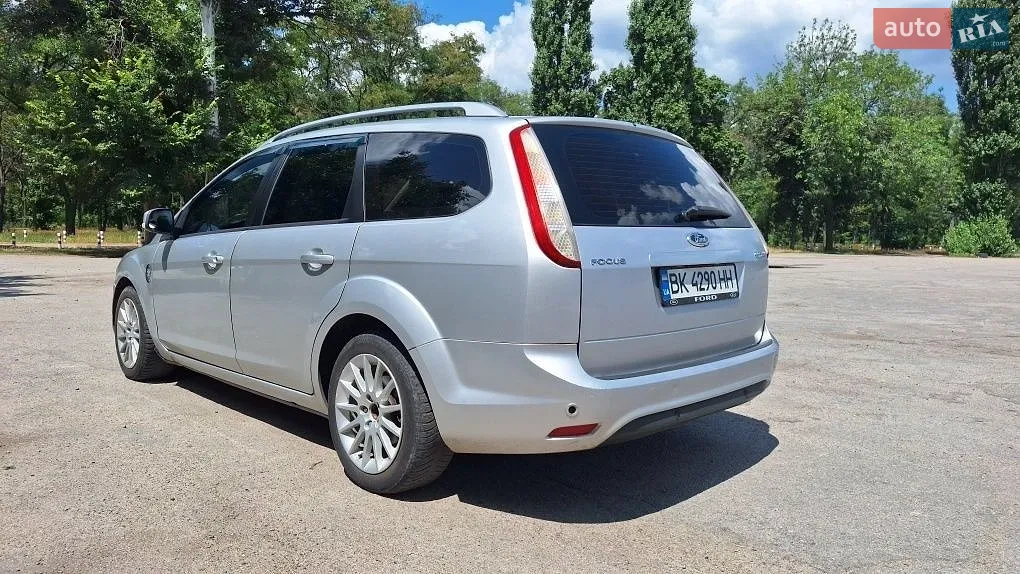 2010 Ford Focus - мініатюра 17