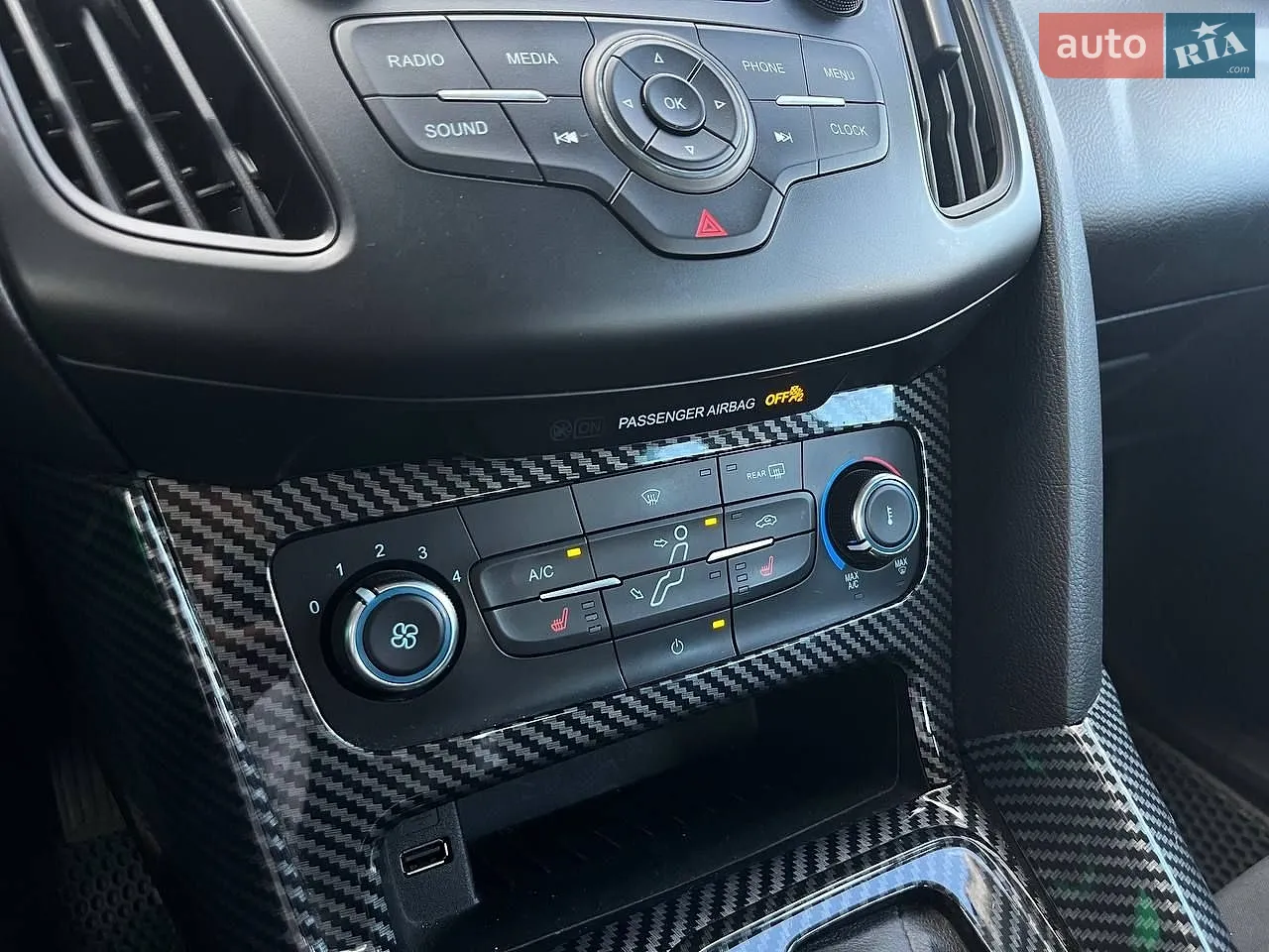 2015 Ford Focus - мініатюра 26