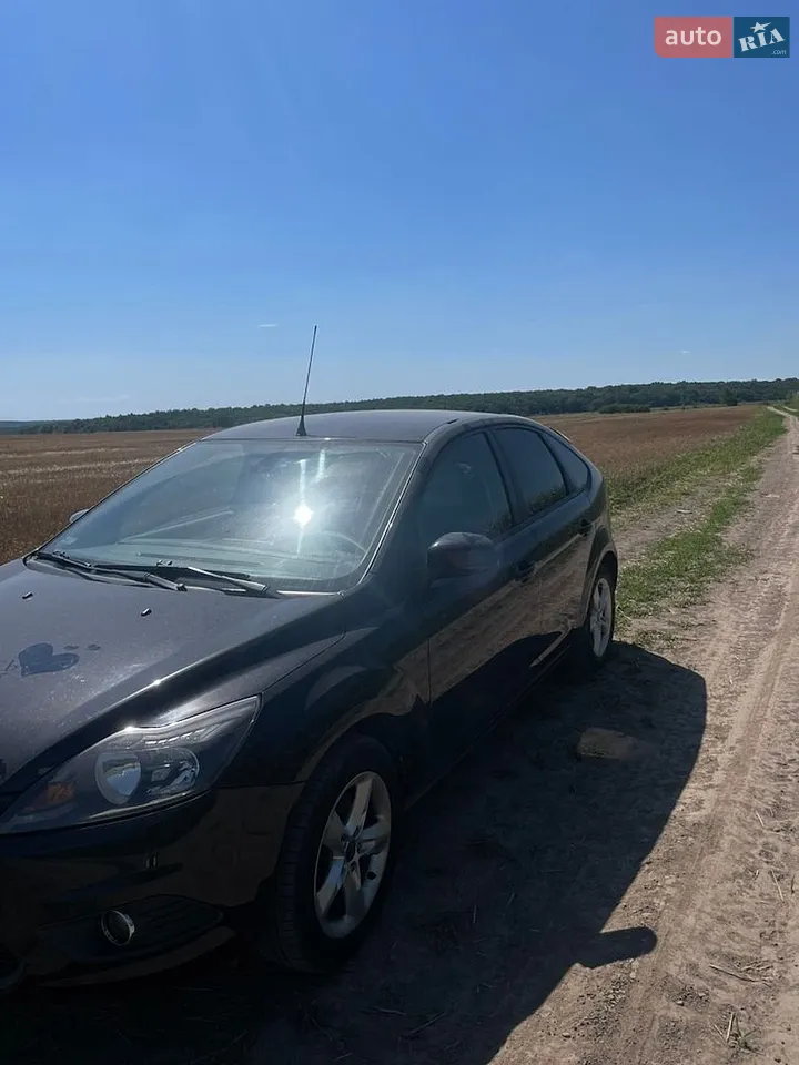 2010 Ford Focus - мініатюра 18