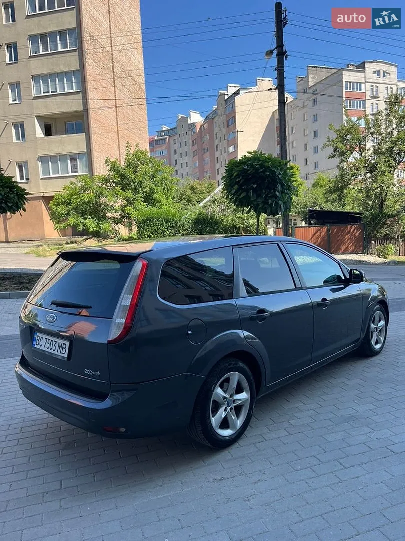 2010 Ford Focus - мініатюра 5