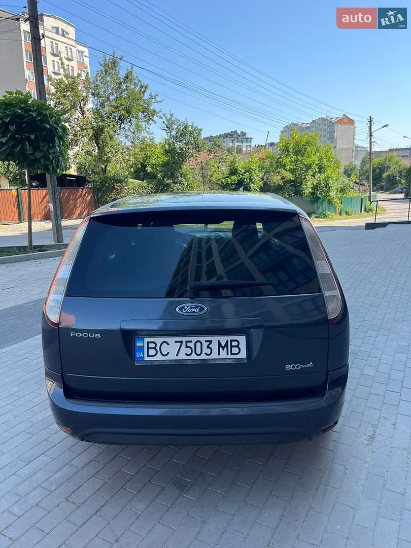 2010 Ford Focus - мініатюра 7
