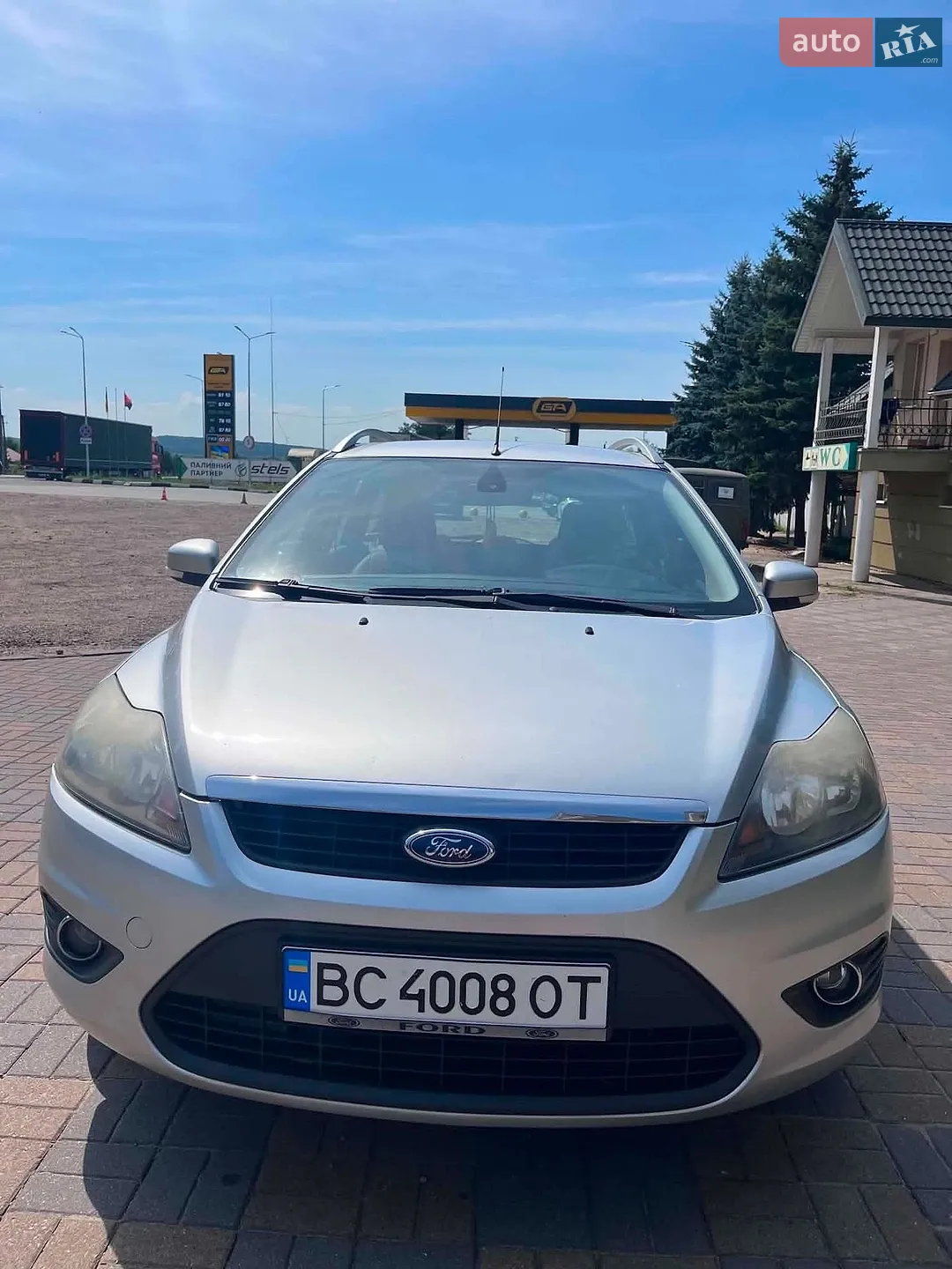 2010 Ford Focus - мініатюра 2