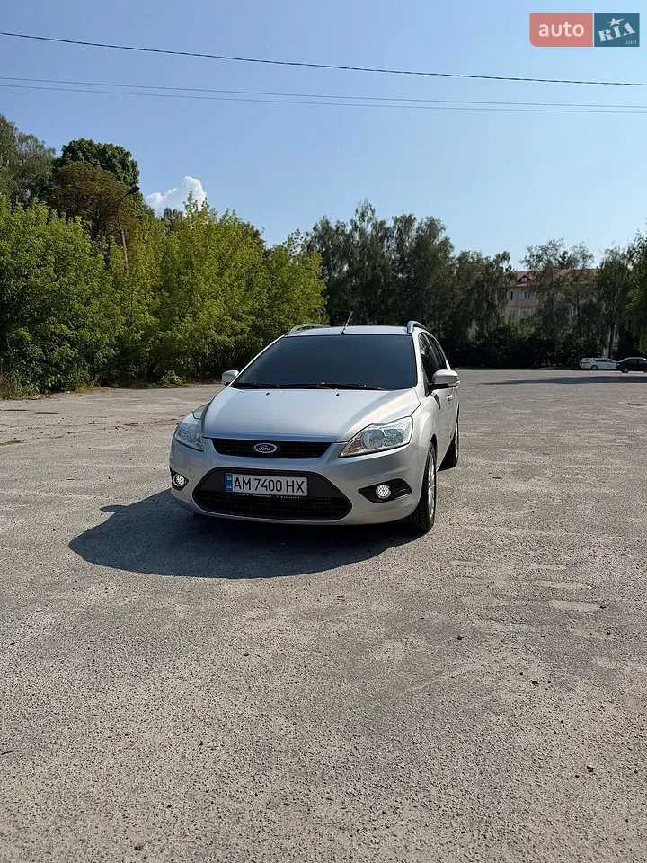 2010 Ford Focus - мініатюра 21