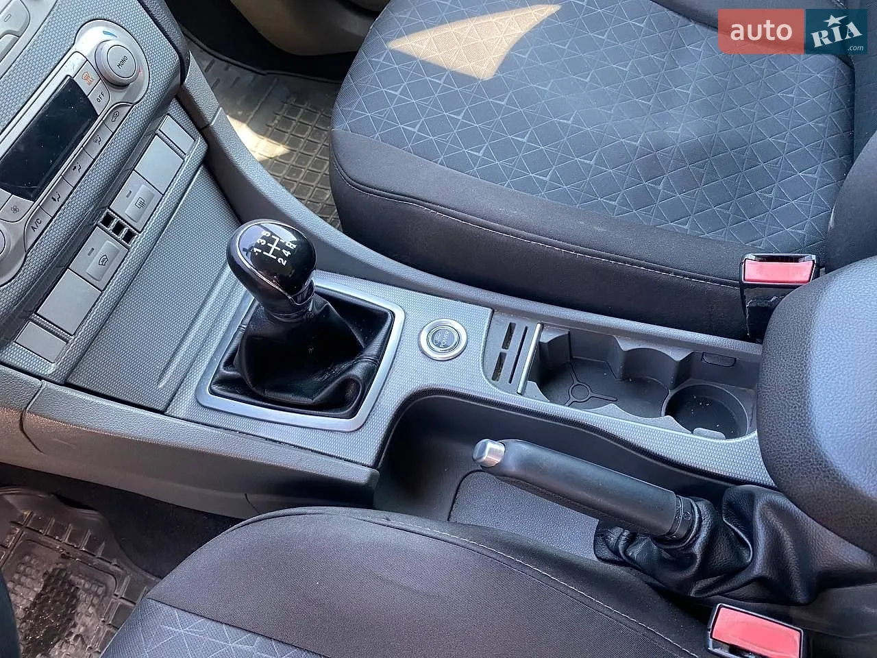 2010 Ford Focus - мініатюра 19