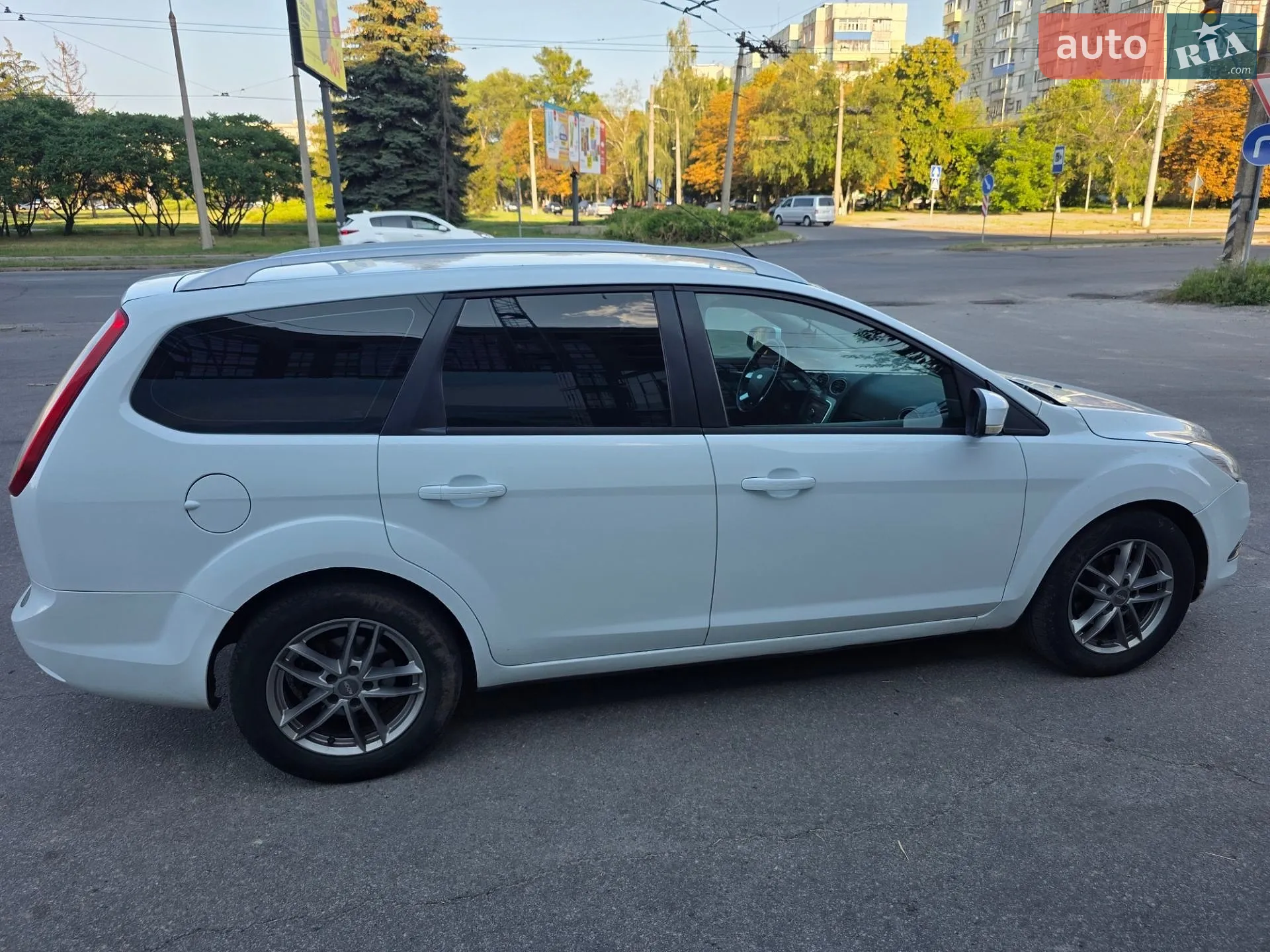 2010 Ford Focus - мініатюра 5