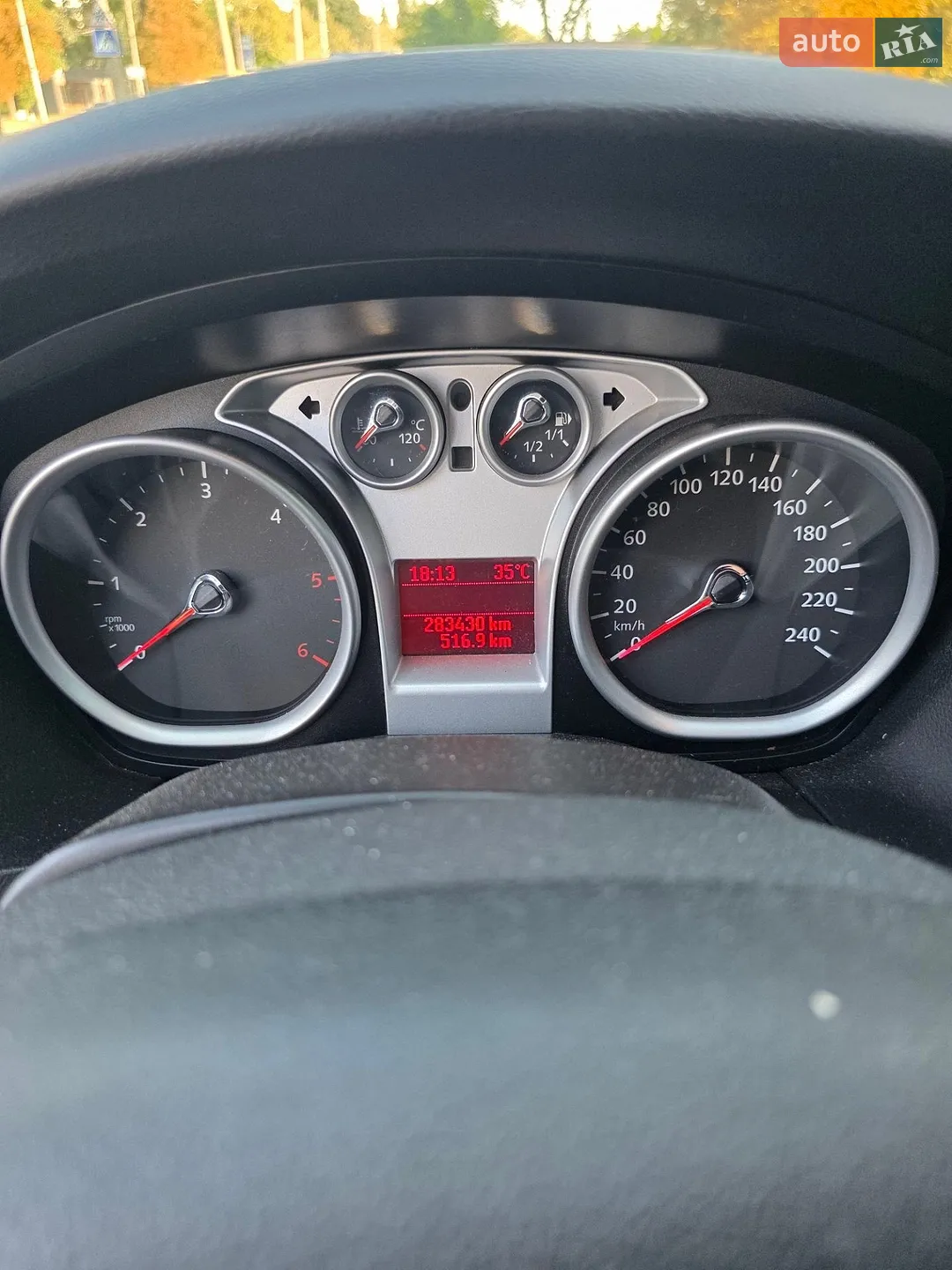 2010 Ford Focus - мініатюра 15