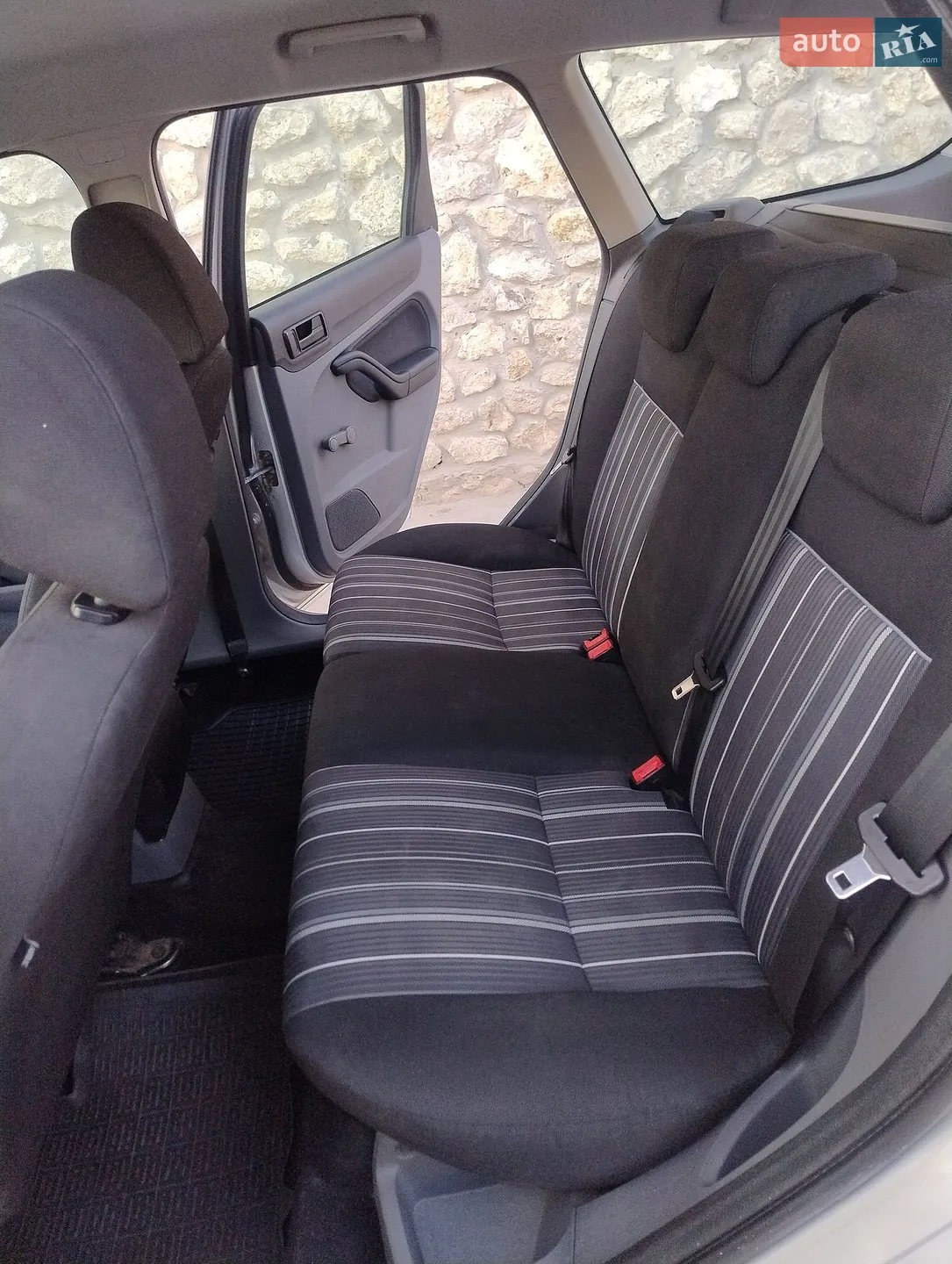 2010 Ford Focus - мініатюра 12