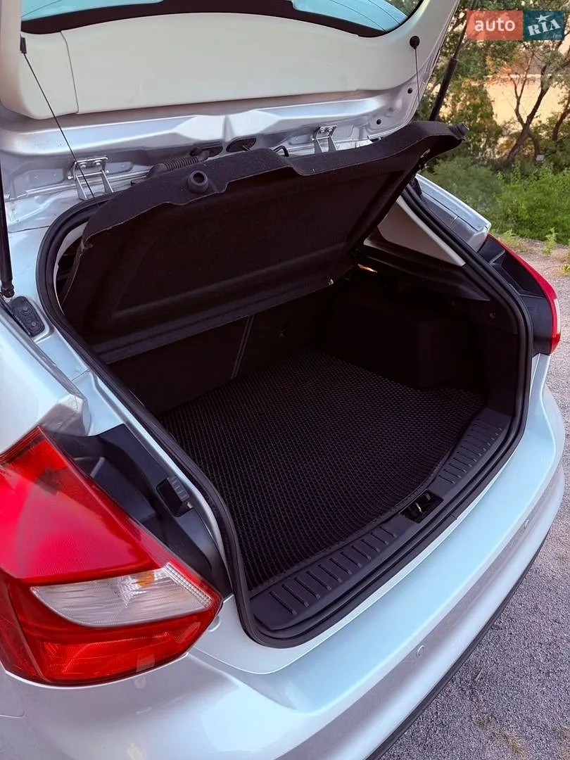 2013 Ford Focus - мініатюра 15