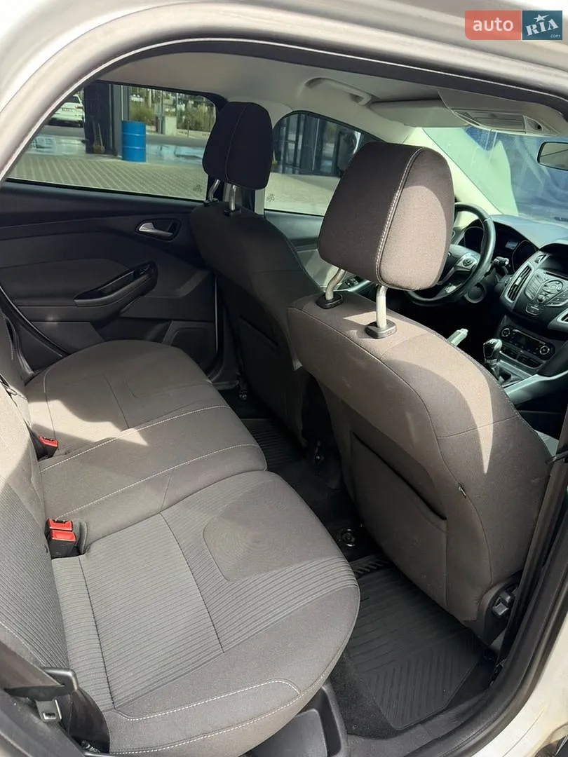 2012 Ford Focus - мініатюра 12