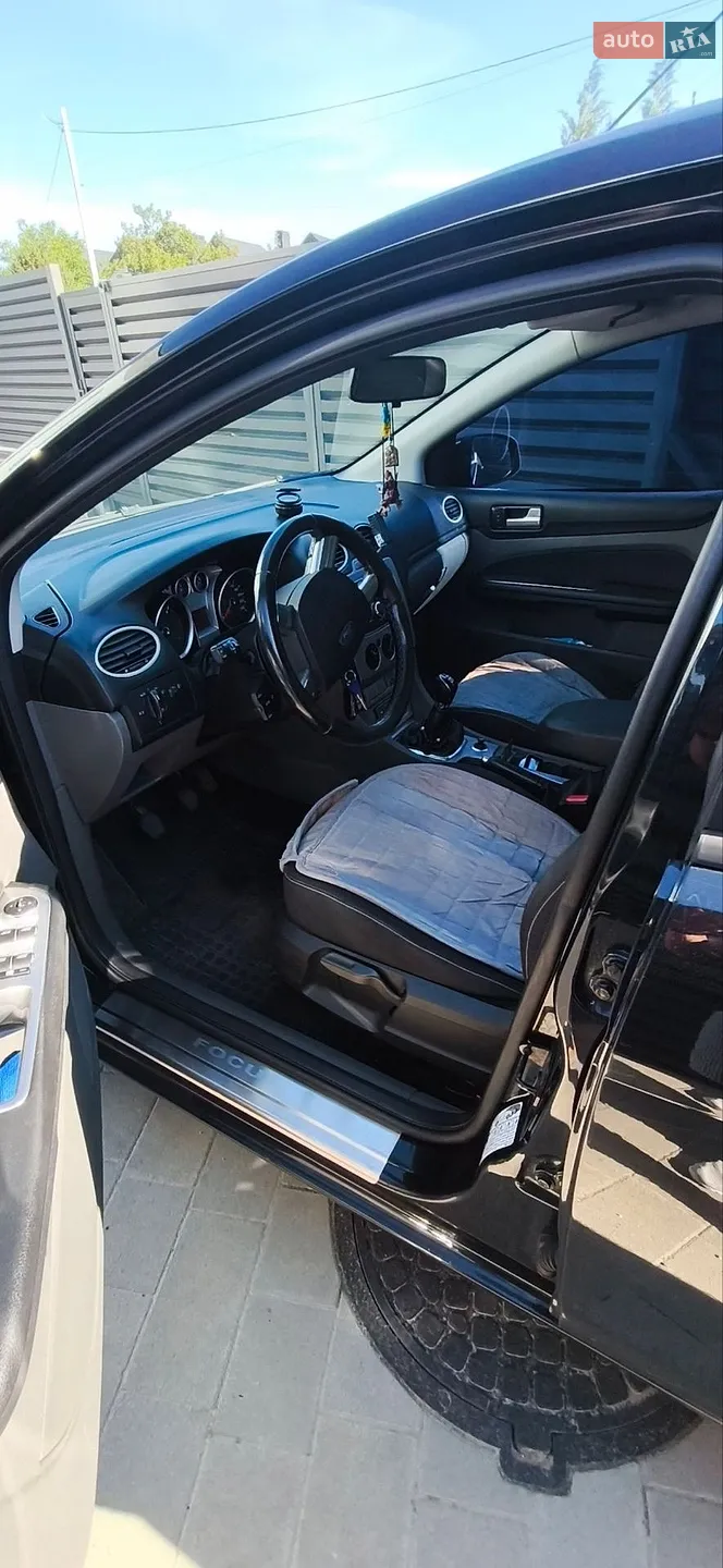 2010 Ford Focus - мініатюра 7