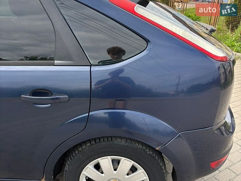 Хэтчбек Ford Focus 2010 в Наварии