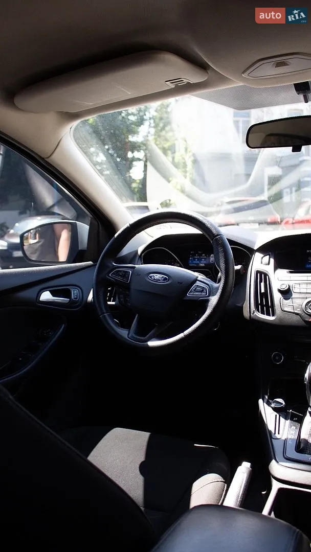 2015 Ford Focus - мініатюра 16
