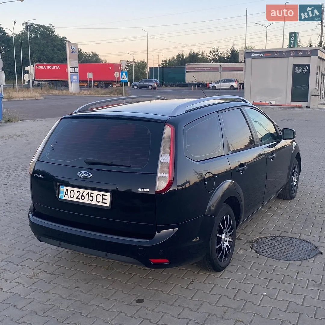 2010 Ford Focus - мініатюра 5