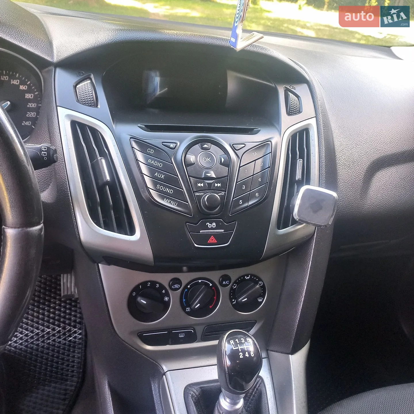 2011 Ford Focus - мініатюра 13