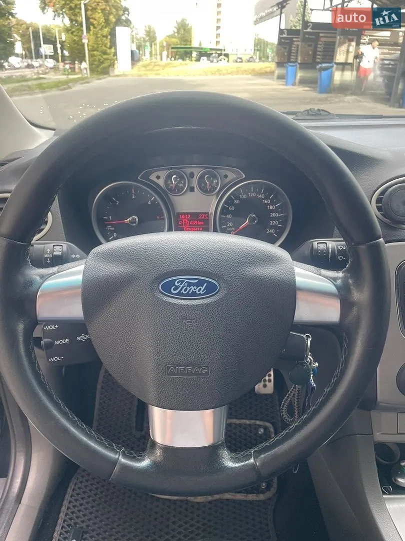 2010 Ford Focus - мініатюра 13