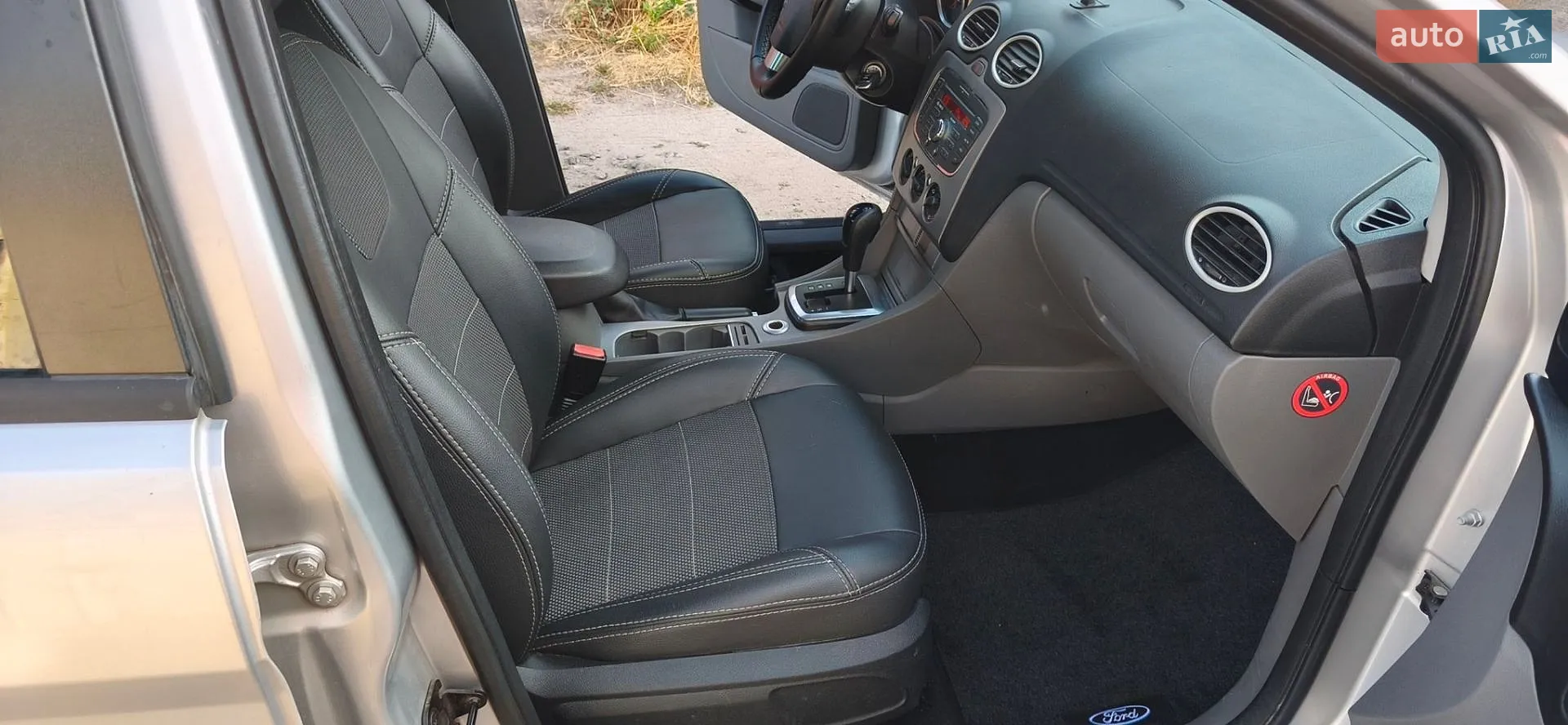 2011 Ford Focus - мініатюра 13
