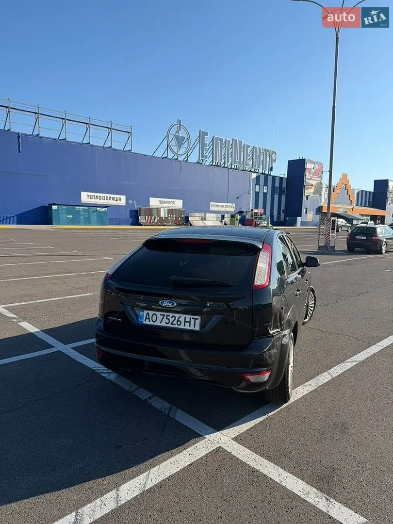 2010 Ford Focus - мініатюра 4