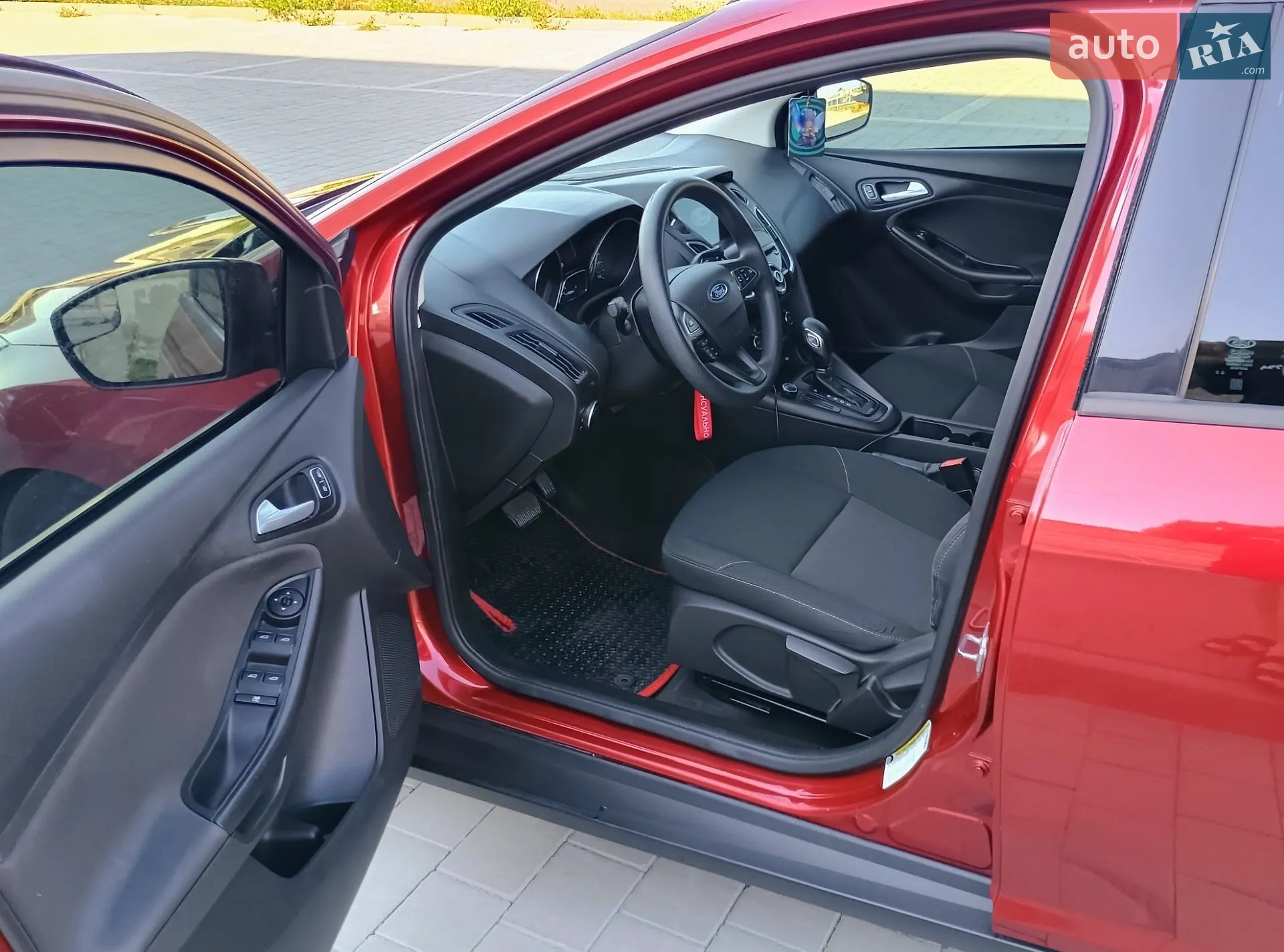 2016 Ford Focus - мініатюра 28