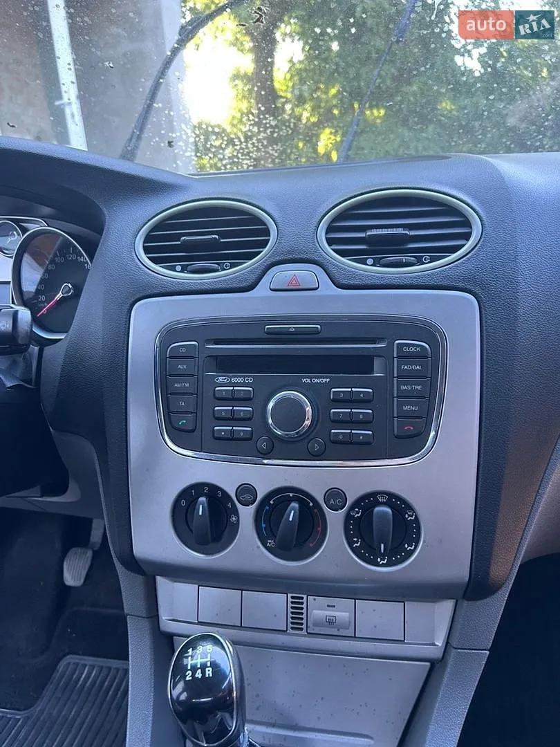 2011 Ford Focus - мініатюра 13