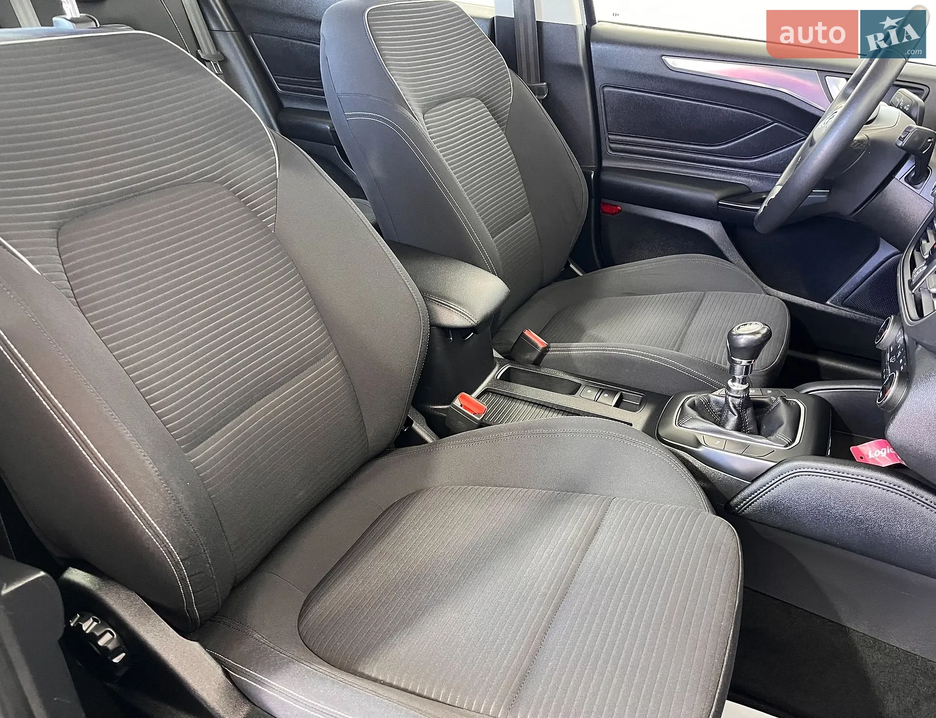 2018 Ford Focus - мініатюра 9