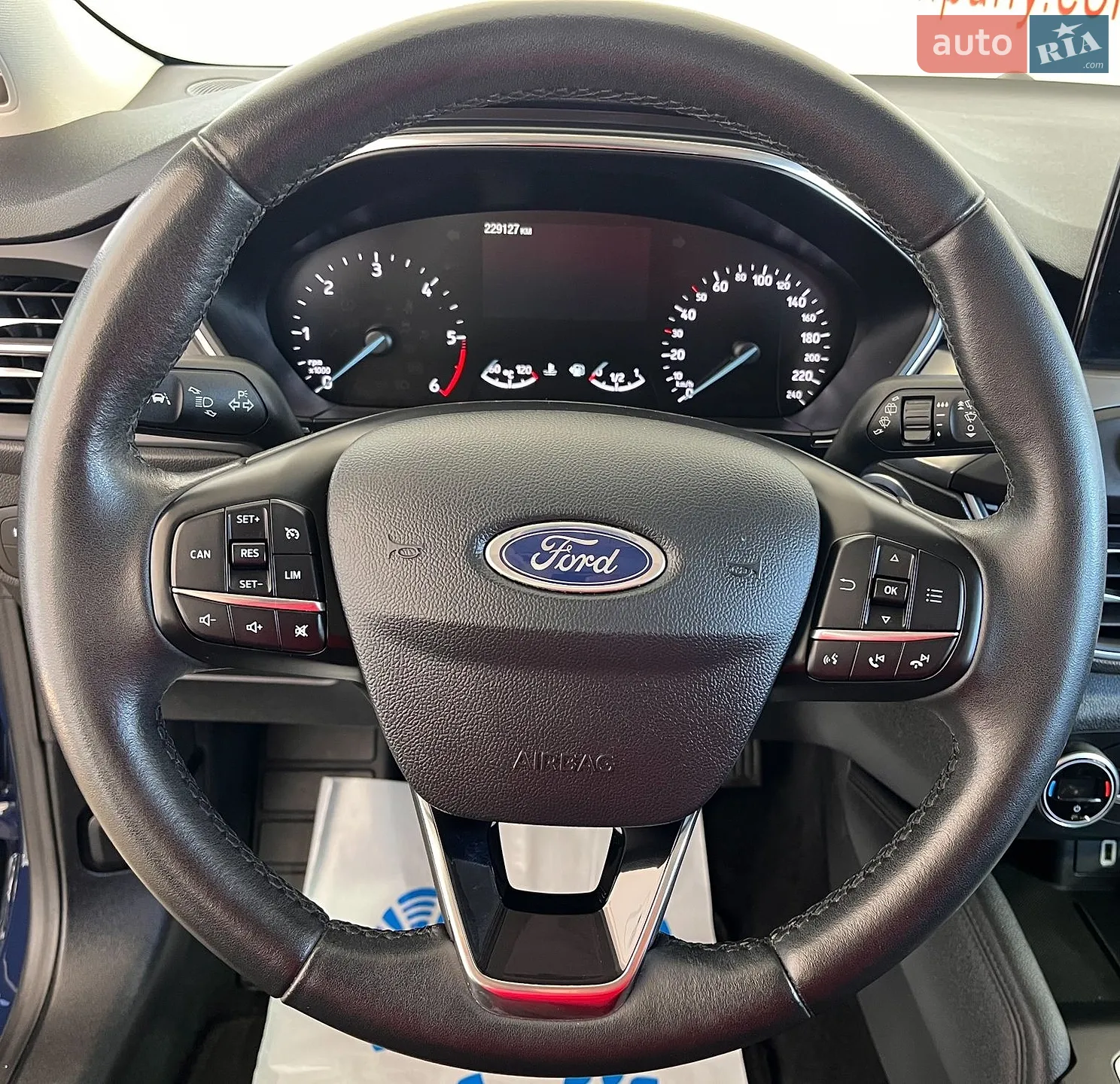 2018 Ford Focus - мініатюра 13