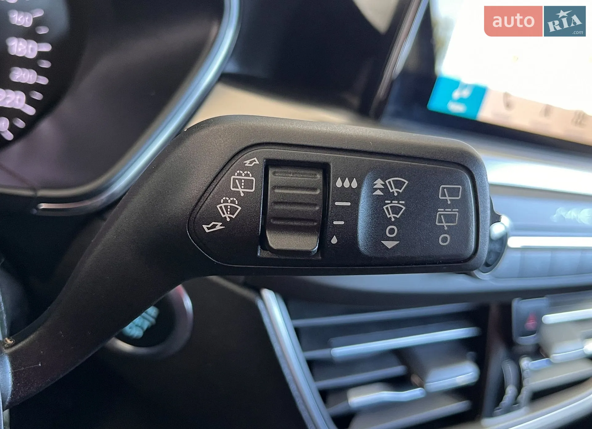 2018 Ford Focus - мініатюра 17