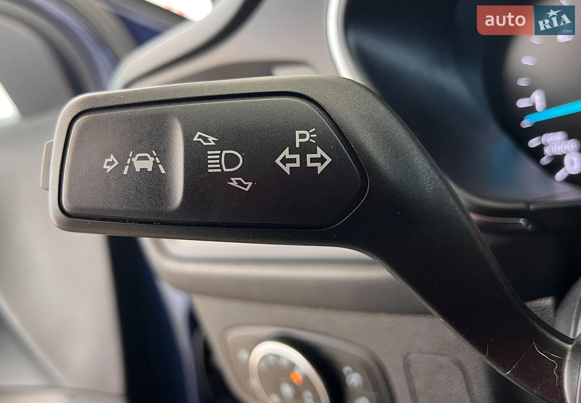 2018 Ford Focus - мініатюра 16