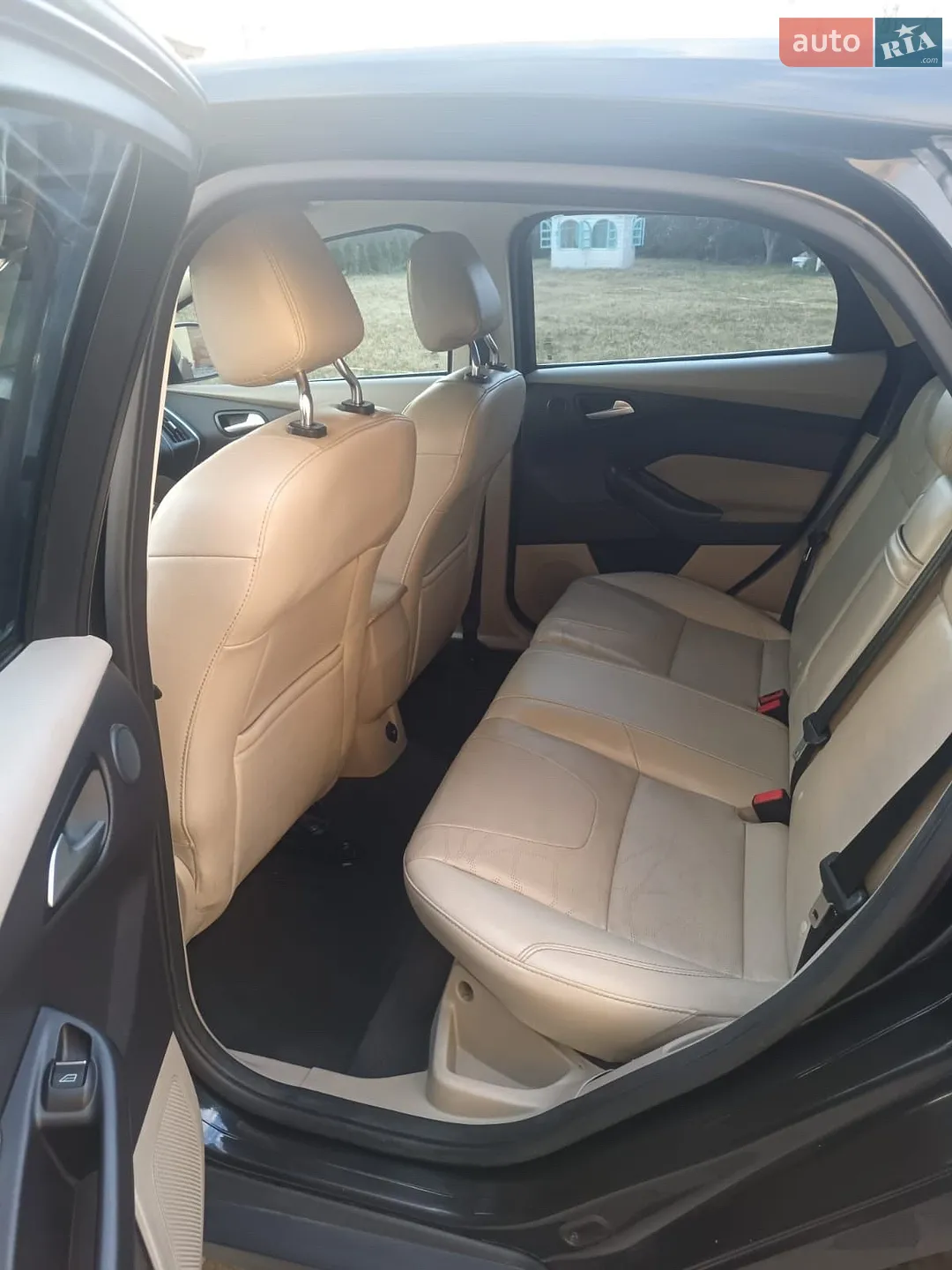 2012 Ford Focus - мініатюра 10